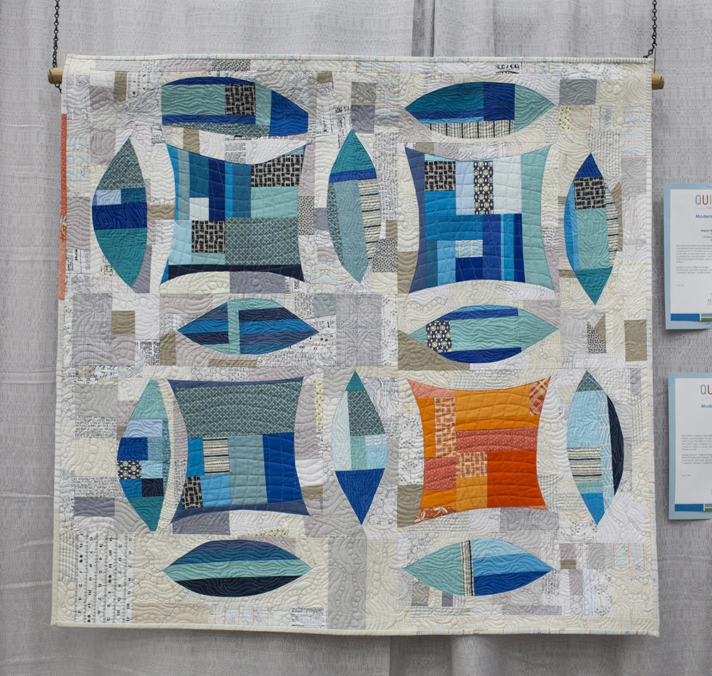 QuiltCon 2015: Improv Double Wedding Ring by Natalie Sabik