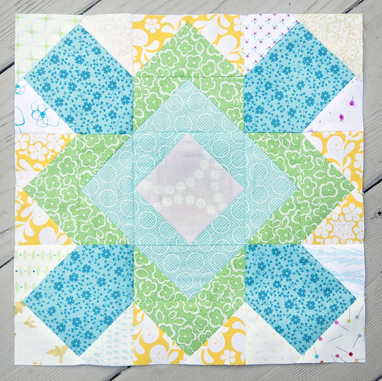 Summer Sampler 2016 : Week 15 / Sunbeam by Lee Heinrich