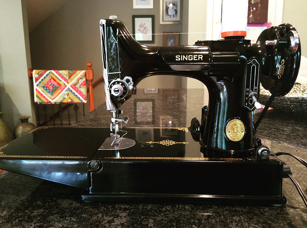 A "New" Friend Joins the Party ~ Singer Featherweight 221