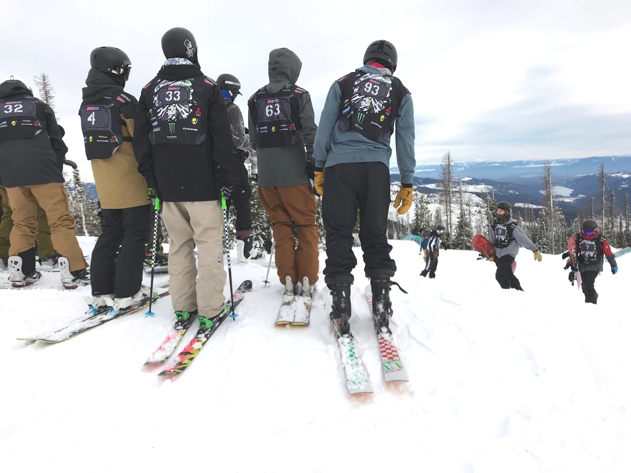 skiers-at-mt-spokane.jpg