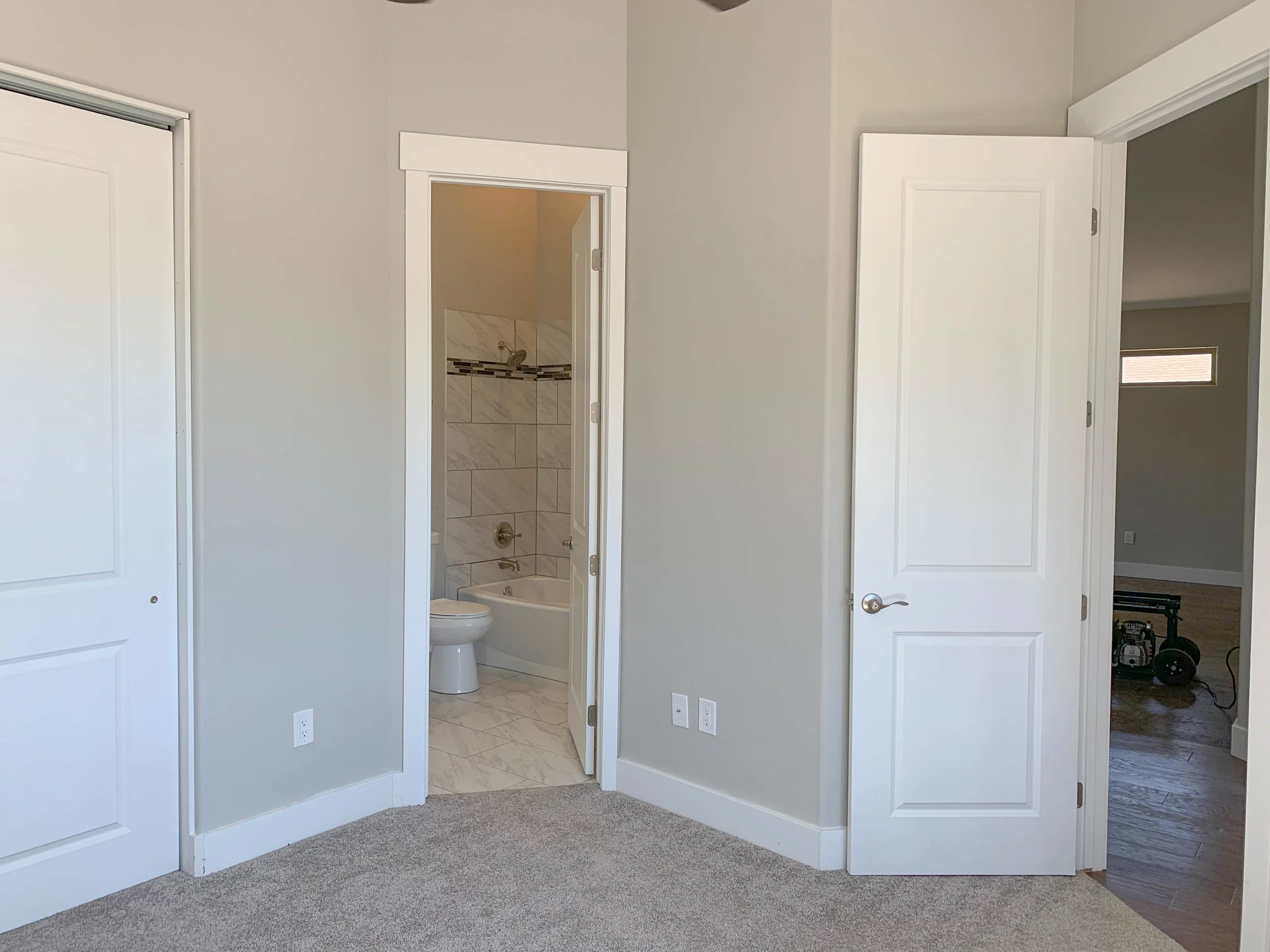 671Brookline bedroom3.jpg