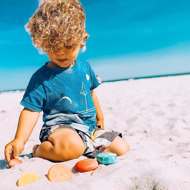 Our search for the &quot;perfect play food&quot; is over!  I kinda hate having plastic toy food and I kinda hate when our wooden toy food gets wet, so these fruits 🍎 🥑 and veggies 🥦 🧅 made from STONE are PERFECT for play both inside and outside. 