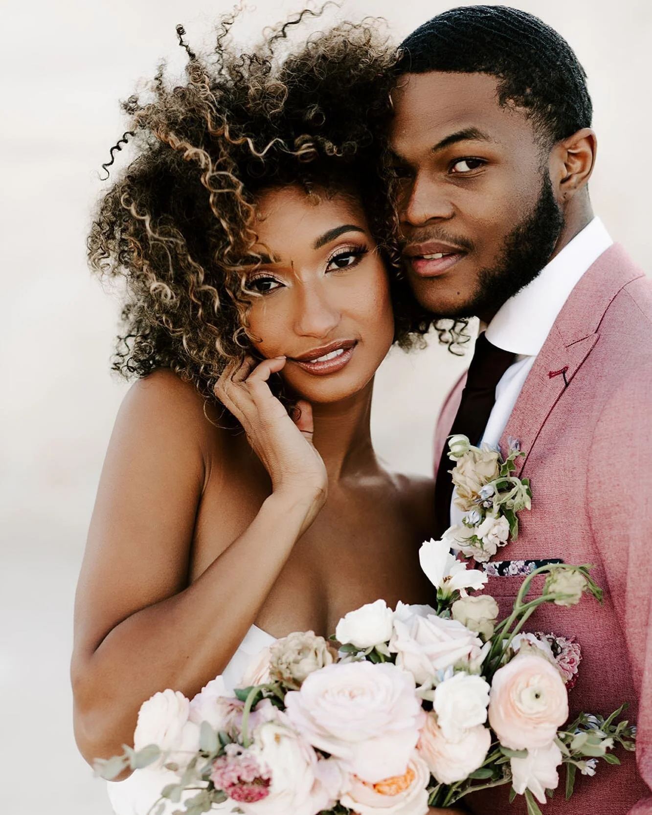 This stunning couple and beautiful elopement styled shoot is published in the NATIONAL @rockymtnbride magazine! We even made it on the cover 😍 pickup a copy today to check out the full publication 💗
.
.
The fabulous team that made this possible: 

