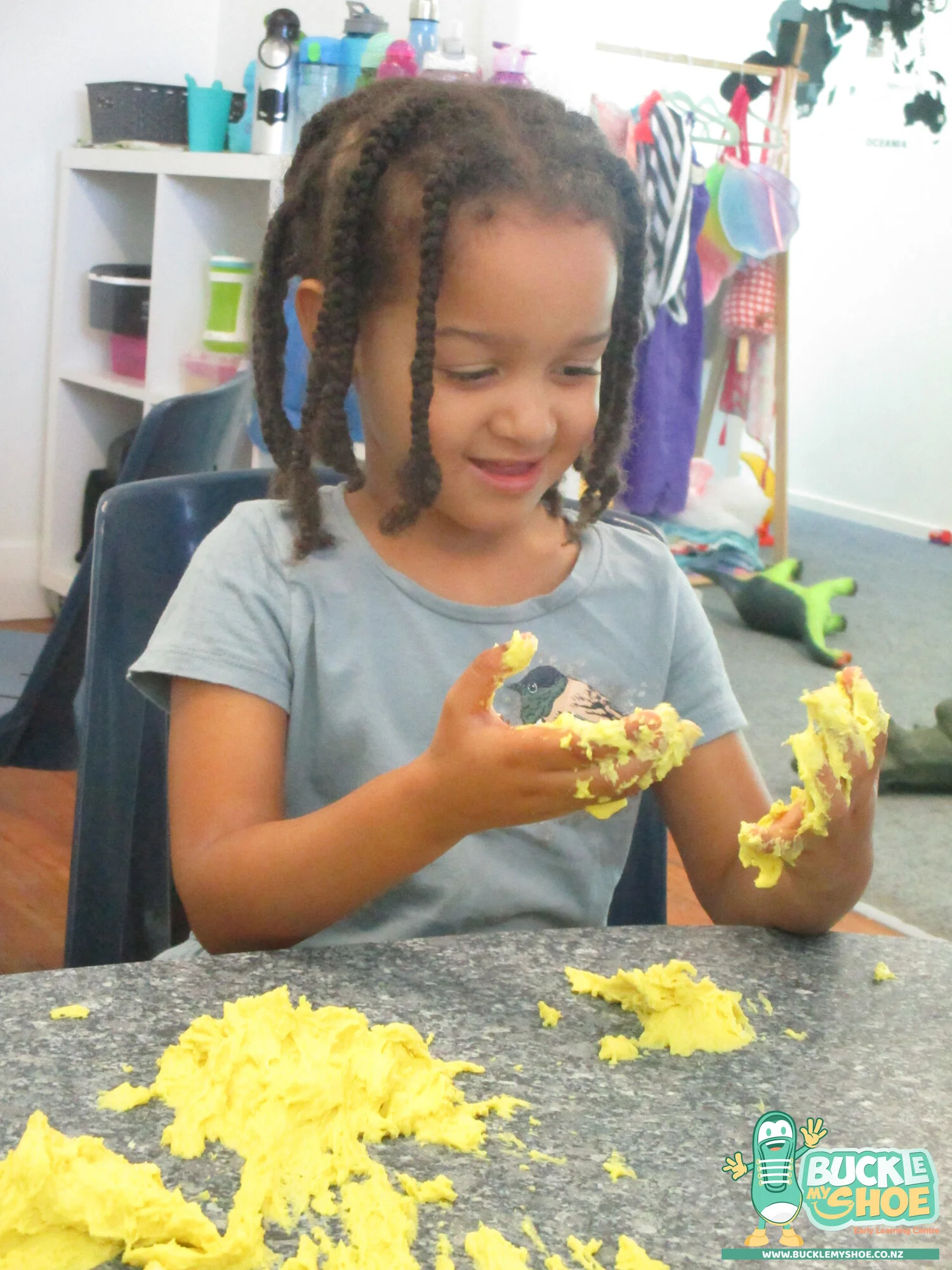 buckle-my-shoe-childcare-tauranga-yellow-sensory-play-8.jpg