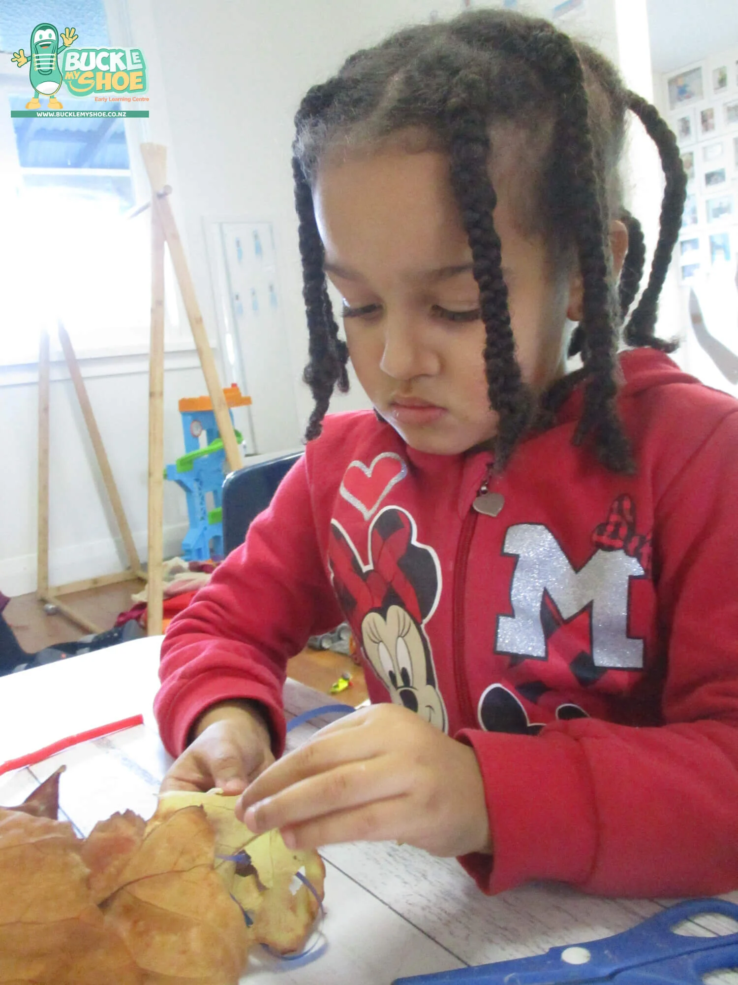 buckle-my-shoe-childcare-tauranga-daycare-preschool-autumn-activity-11.jpg