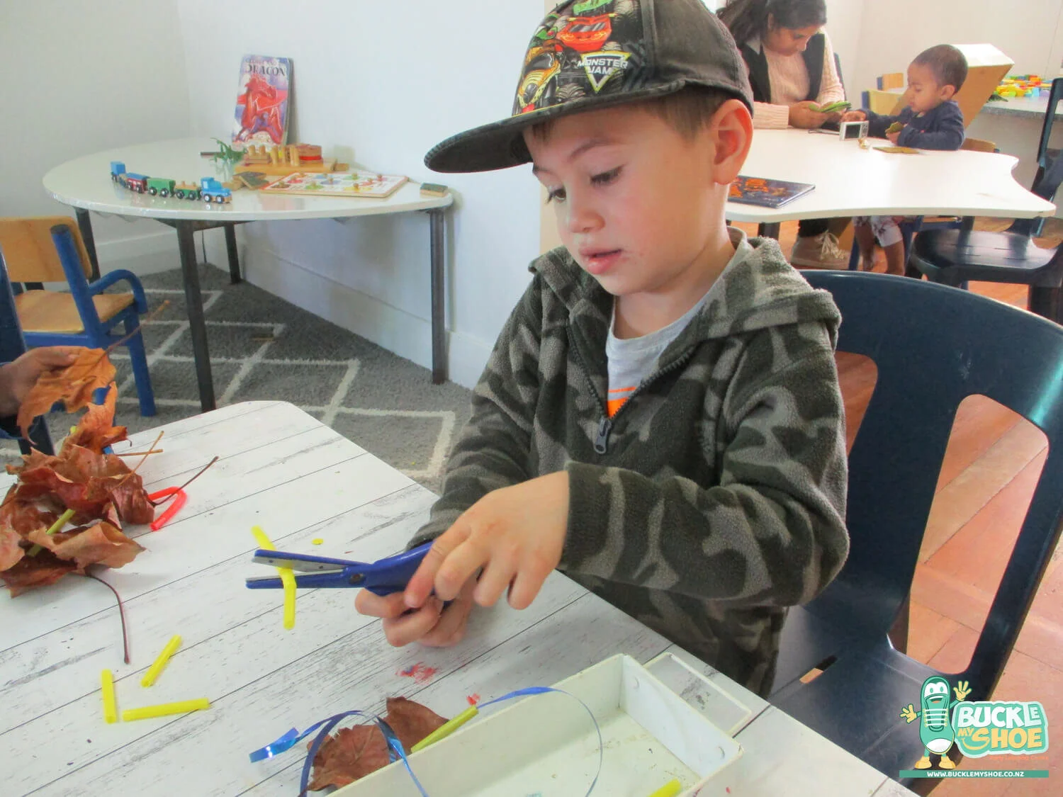 buckle-my-shoe-childcare-tauranga-daycare-preschool-autumn-activity-6.jpg