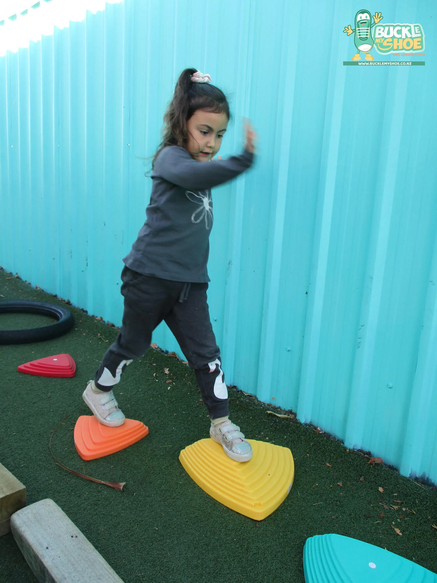 buckle-my-shoe-childcare-tauranga-daycare-preschool-moving-our-bodies-14.jpg