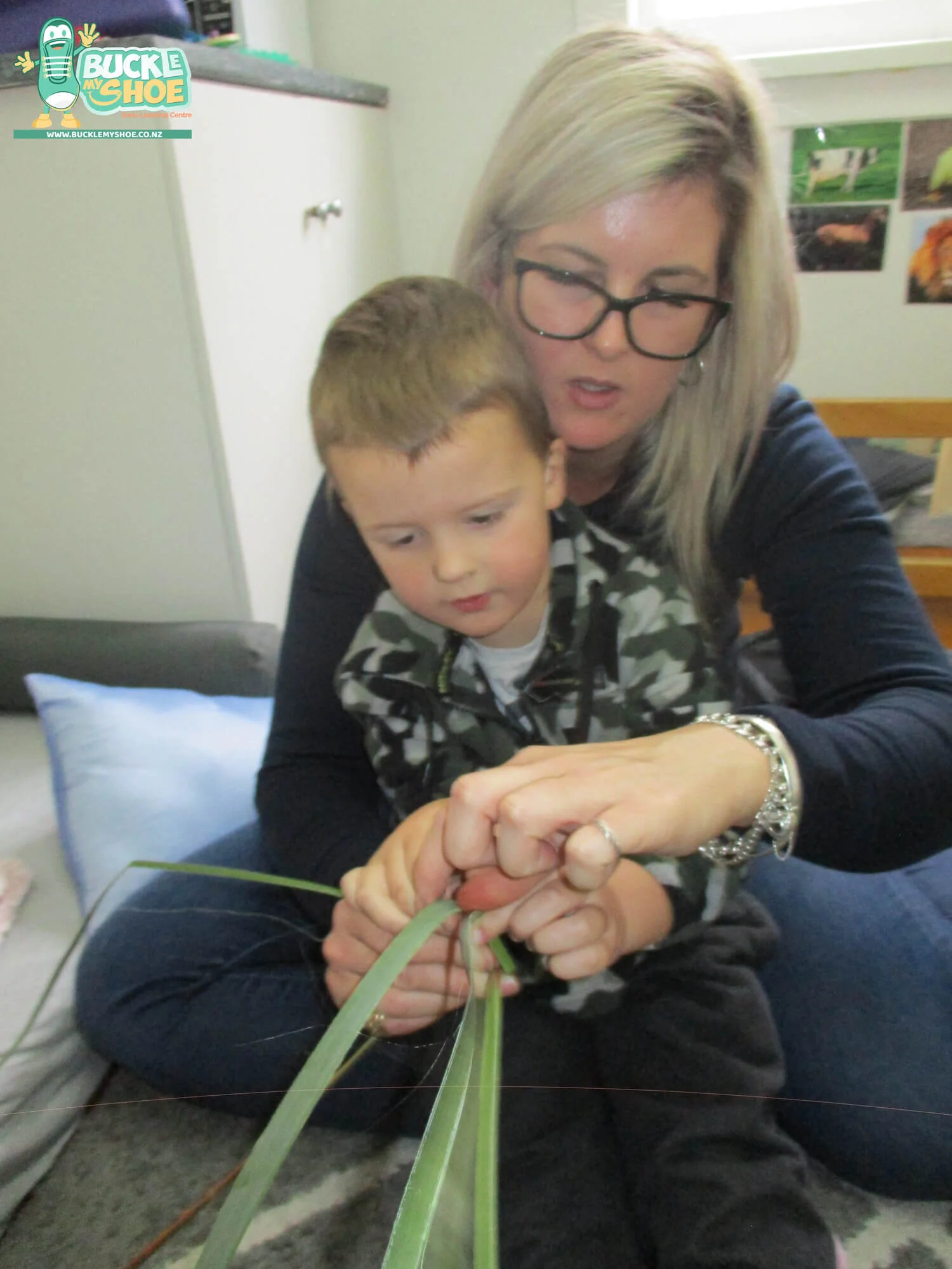 buckle-my-shoe-childcare-tauranga-daycare-preschool-matariki-weaving-11.jpg
