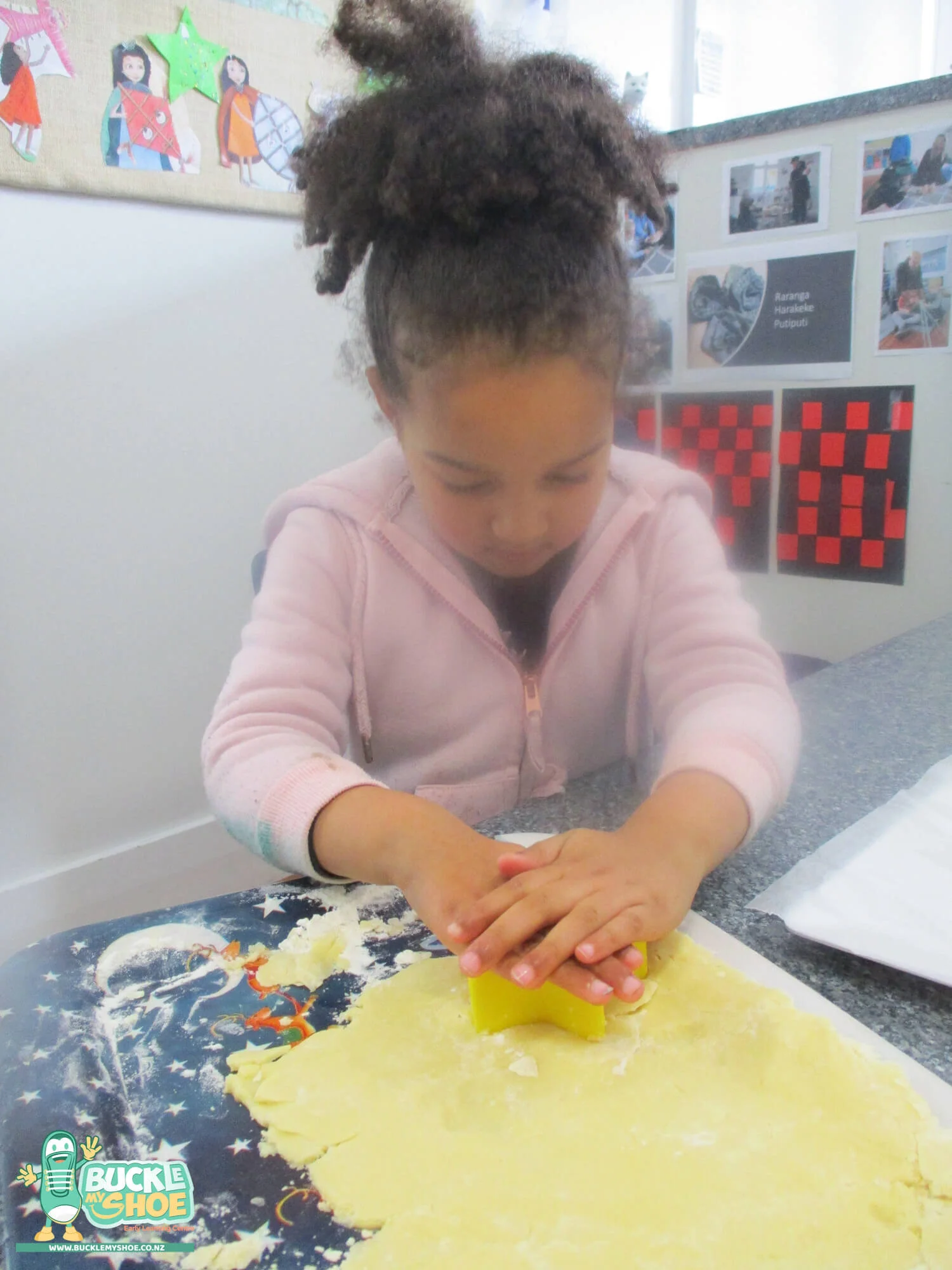 buckle-my-shoe-childcare-tauranga-daycare-preschool-matariki-shortbread-4.jpg