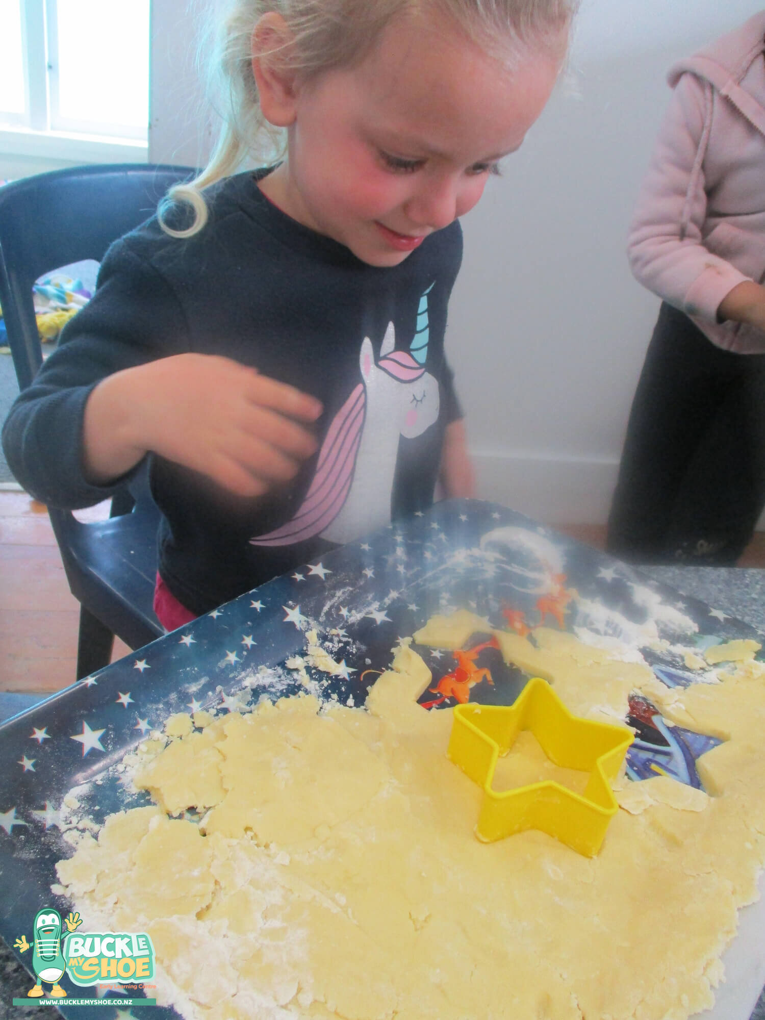 buckle-my-shoe-childcare-tauranga-daycare-preschool-matariki-shortbread-6.jpg