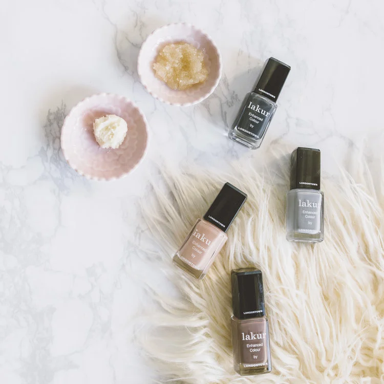 charme_flatlays_03.jpg
