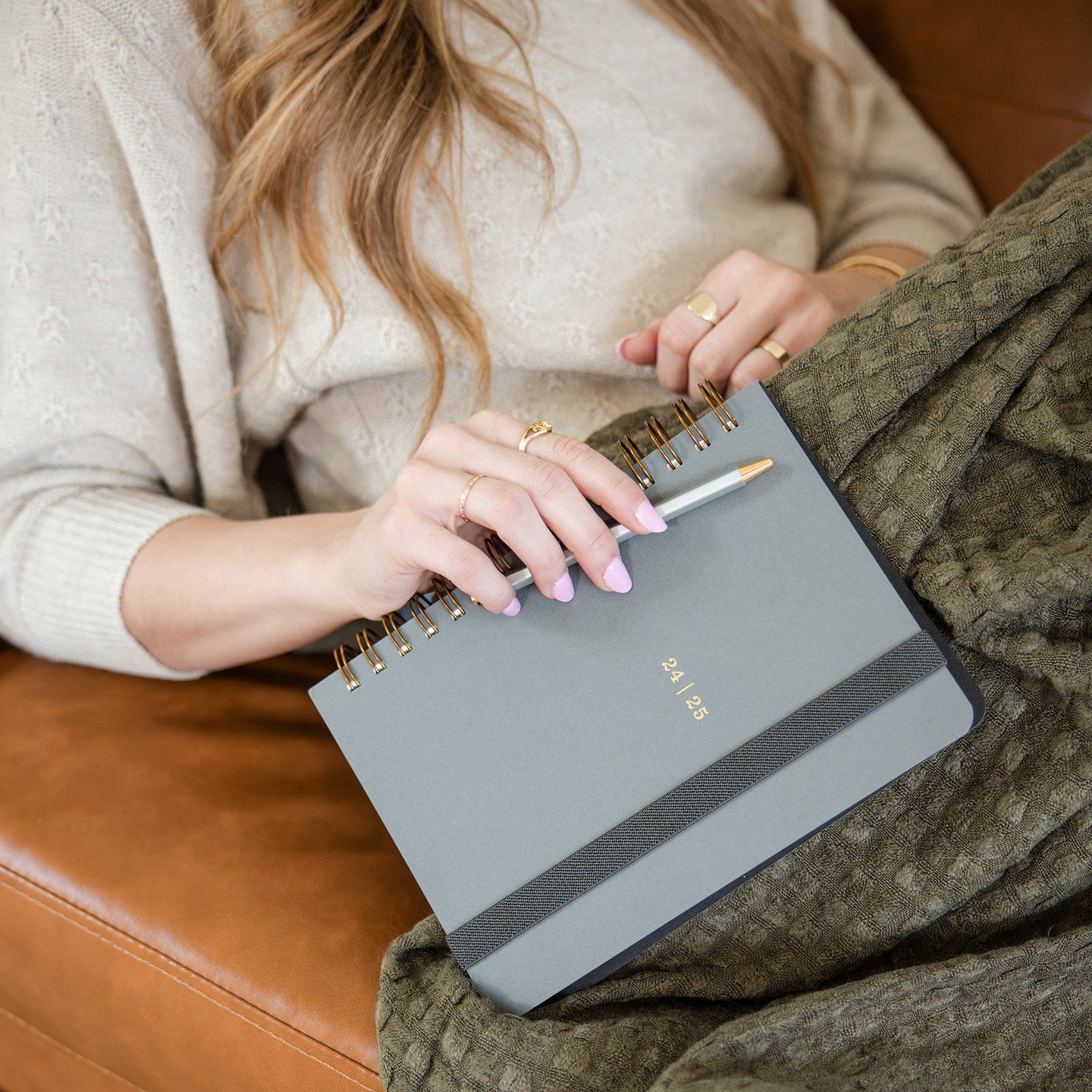 Some of my favorite types of brands to work with? Paper goods, small makers, coffee, wine, beauty products, home goods, adventurous brands, cpg brands, and so much more! 

Ready to work with me? Shoot me a DM today!