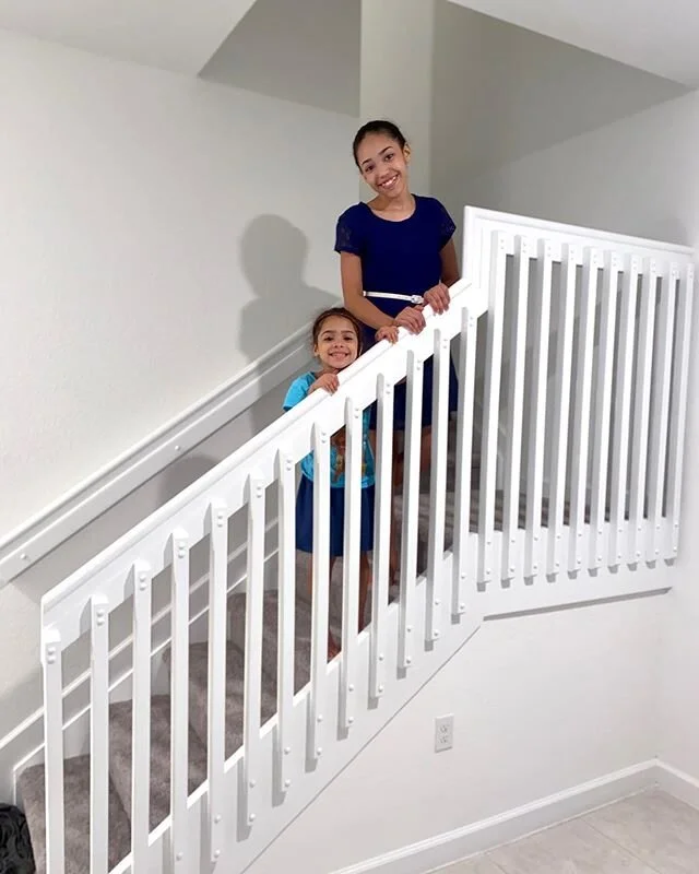 It&rsquo;s been a very difficult week for me. Seeing their smiles makes it all worth it. .
.
#AuroraBellaS #AngeliJosephina #justmoved #newhome #davie #daviefl #southflorida #stairs #sisters #sisterlove #blessed