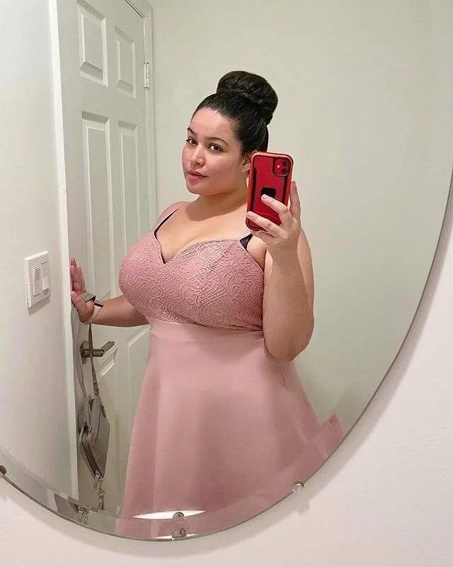 Stay in a place of constant self-reflection because that person in the mirror is your only competition.
.
.
#personaldevelopment #bethebestyou #workinprogress #selfreflection #stayfocused #blessed #inspiration #inspired #loveyourself #lovethyself #se