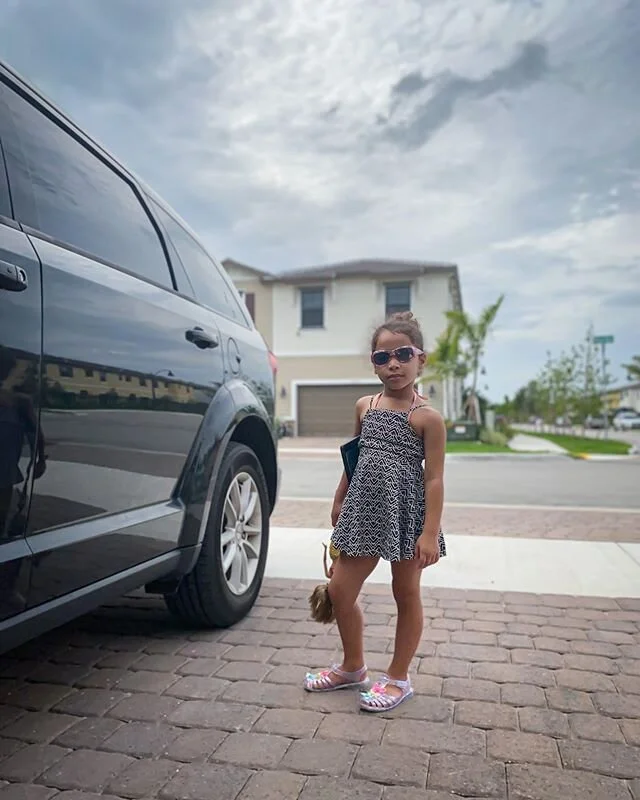 Who is she? 😂 
When your mommy is a photographer. .
.
#AuroraBellaS #SouthFlorida #kidsofinstgram #SouthFlorida #myheart #mybaby #loveyou #shesocute #awesomesky #beautifulday