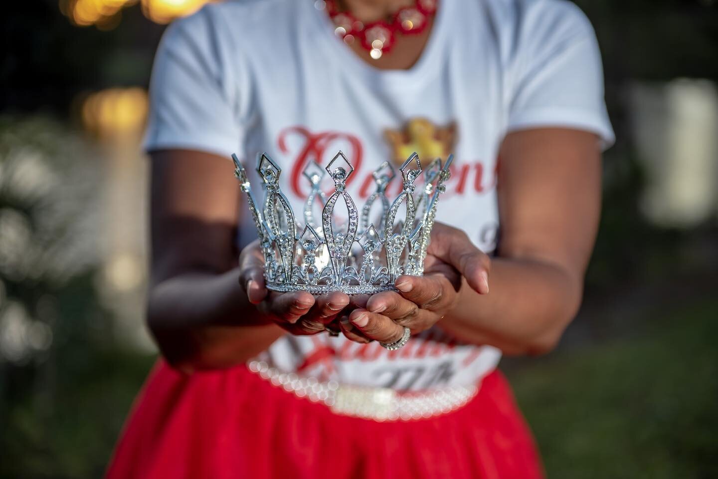 A queen never leaves her crown at home 

Queen Birthday Shoot  1.16.21

#southflphotographer #awesomeshots #eventphotoedgraphy #eventplanning #sharpimages #southflorida #photographer #art #artist #wedding #weddingphotographer #capturinglifesgreatestm