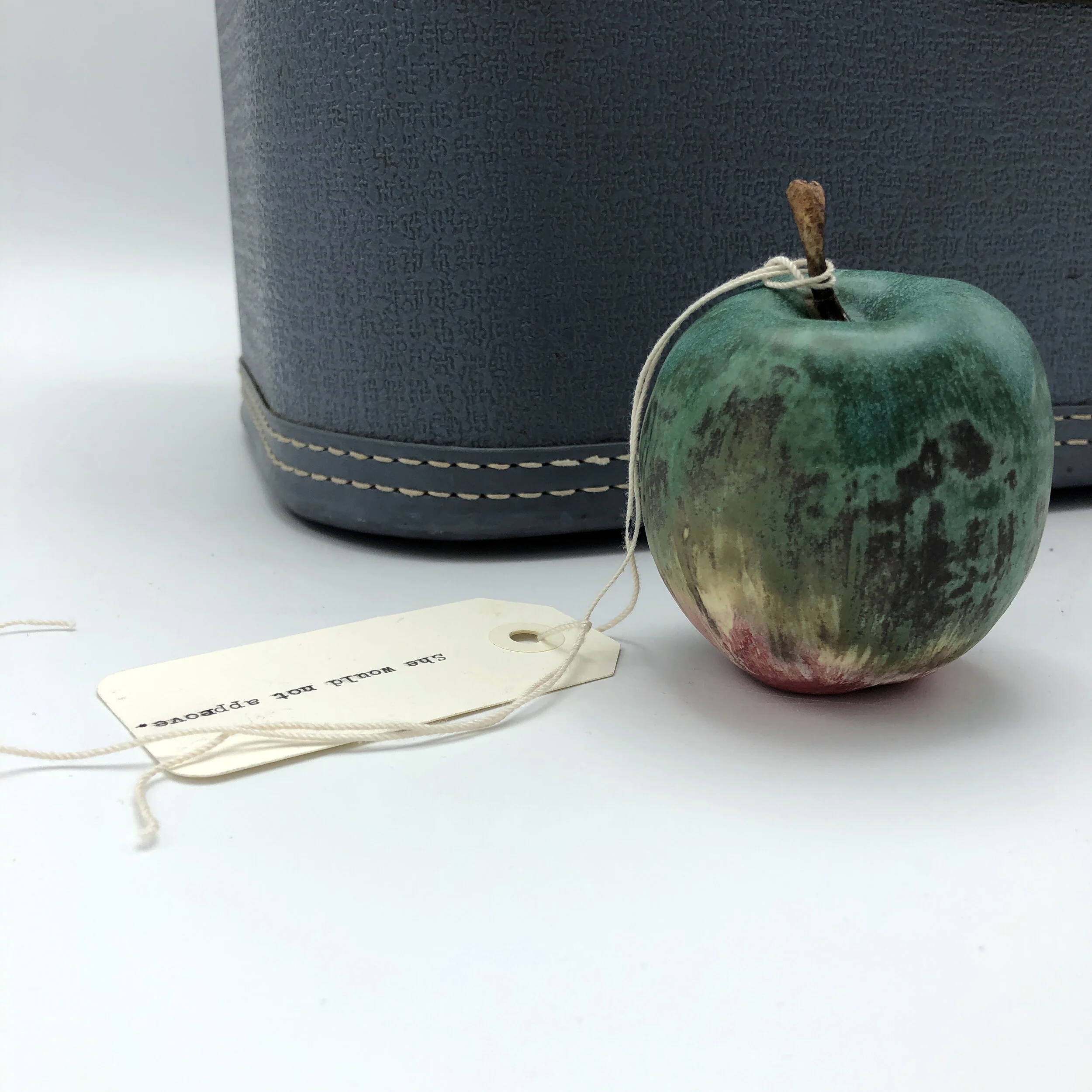 VVApple.jpg
