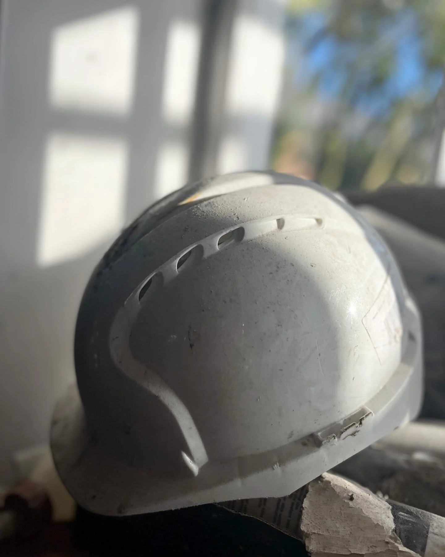 Fabulous productive site visit to Bawk House Cheshire yesterday. 
.
Rear extension is flying up, joists are going in. Getting better with heights and open spaces too 🤗😂 I flew up both sets of stairs to see all the glory of the spaces per floor. The