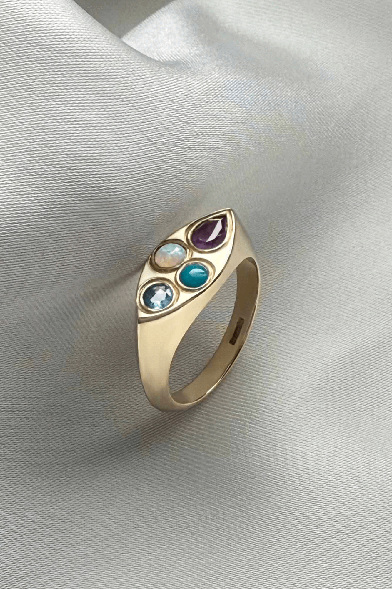 9CT BIRTHSTONE RING.png