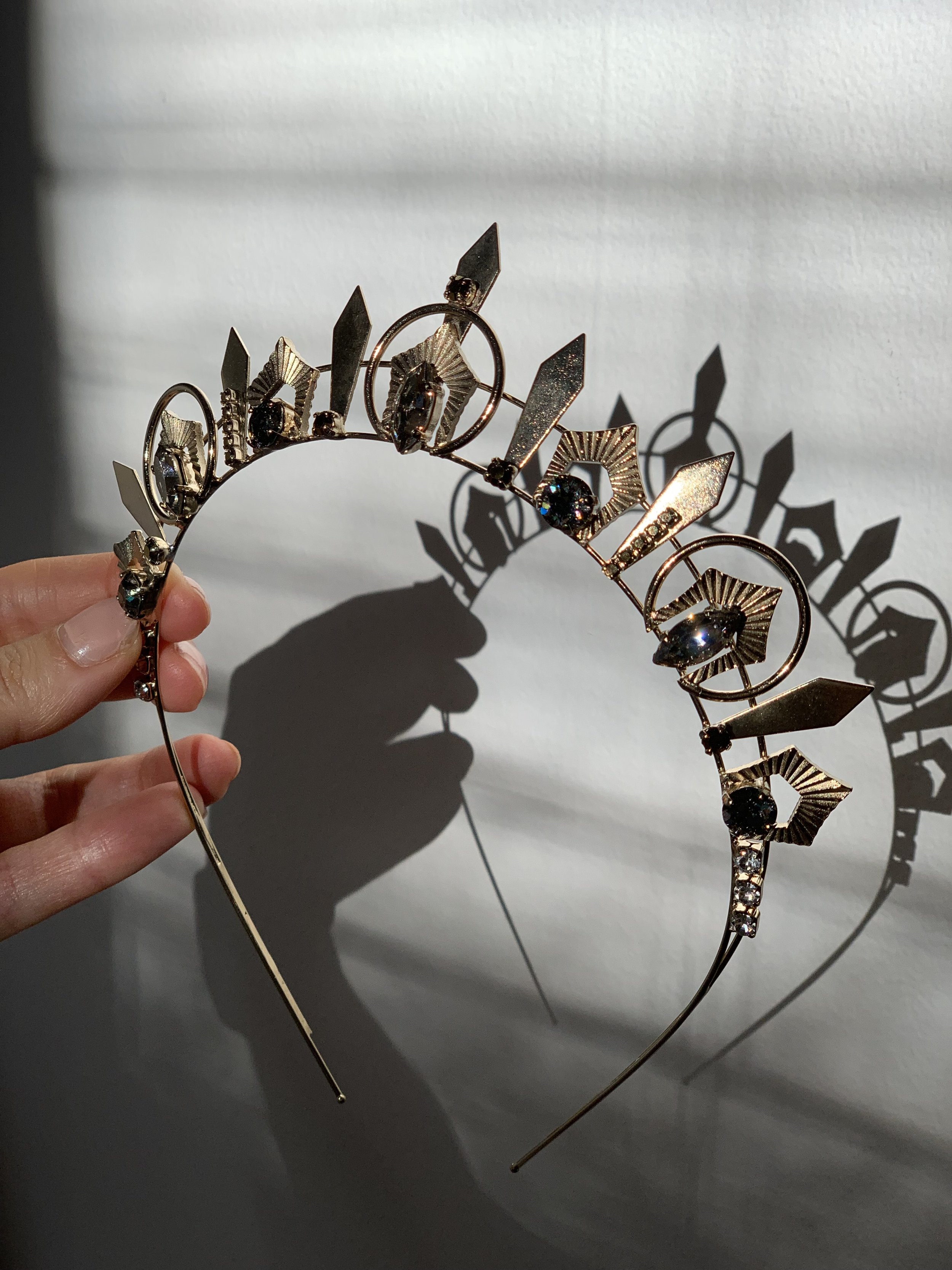 Nofret headpiece by Tilly Thomas Lux | Modern, contemporary jewellery for weddings