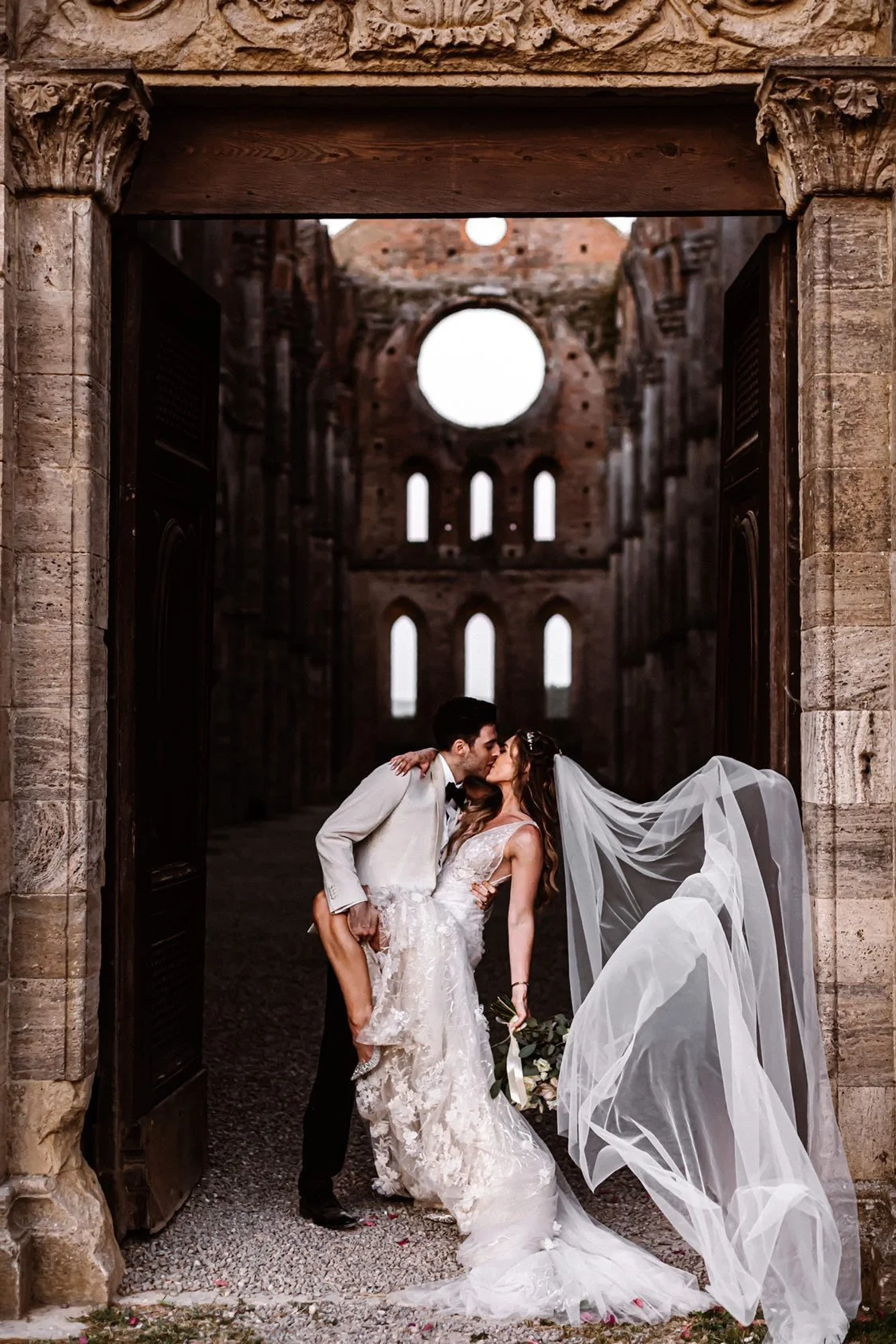 A stunning Enzoani wedding dress and Tilly Thomas Lux crown for a destination wedding
