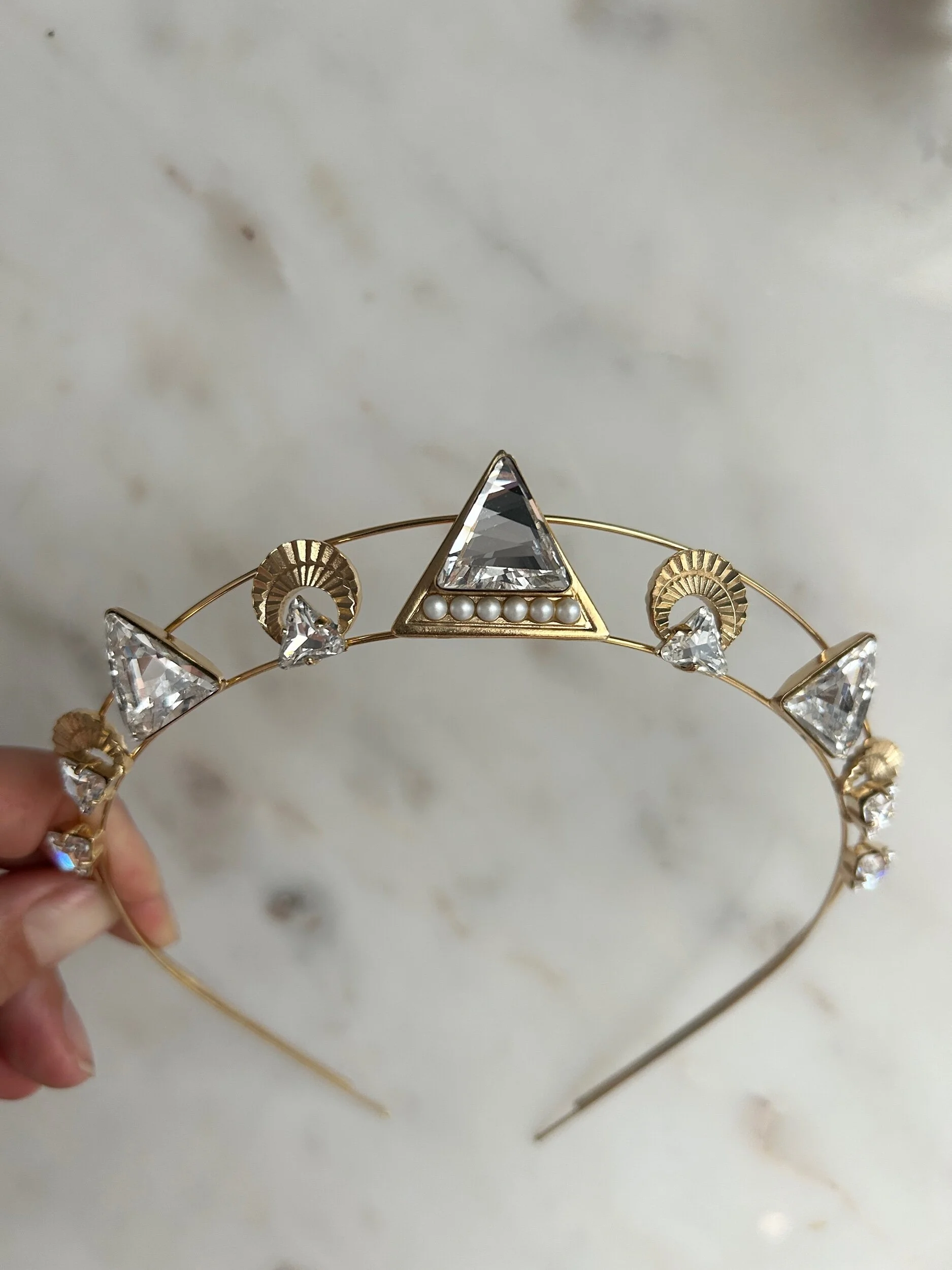 95C040B4-C138-47B0-85F1-DA454C796685