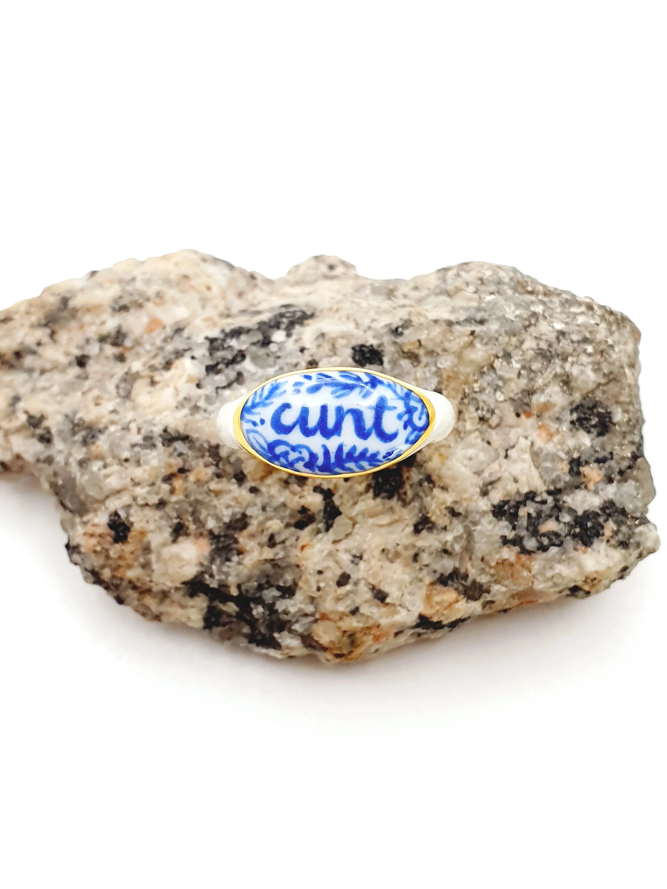 006 Cunt Ring - size M 6.5