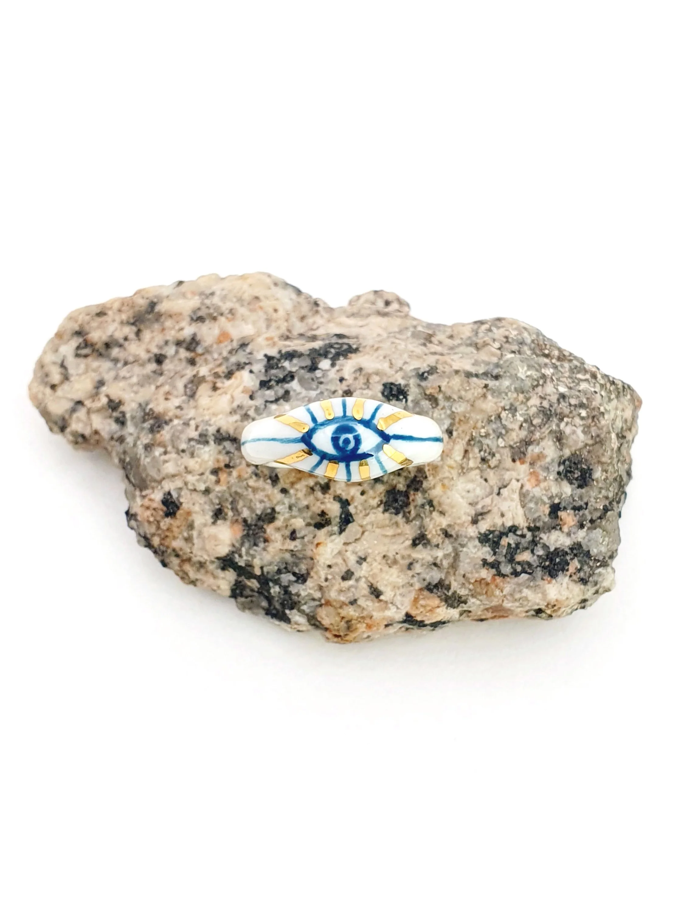 020 Eye Ring - size J 5