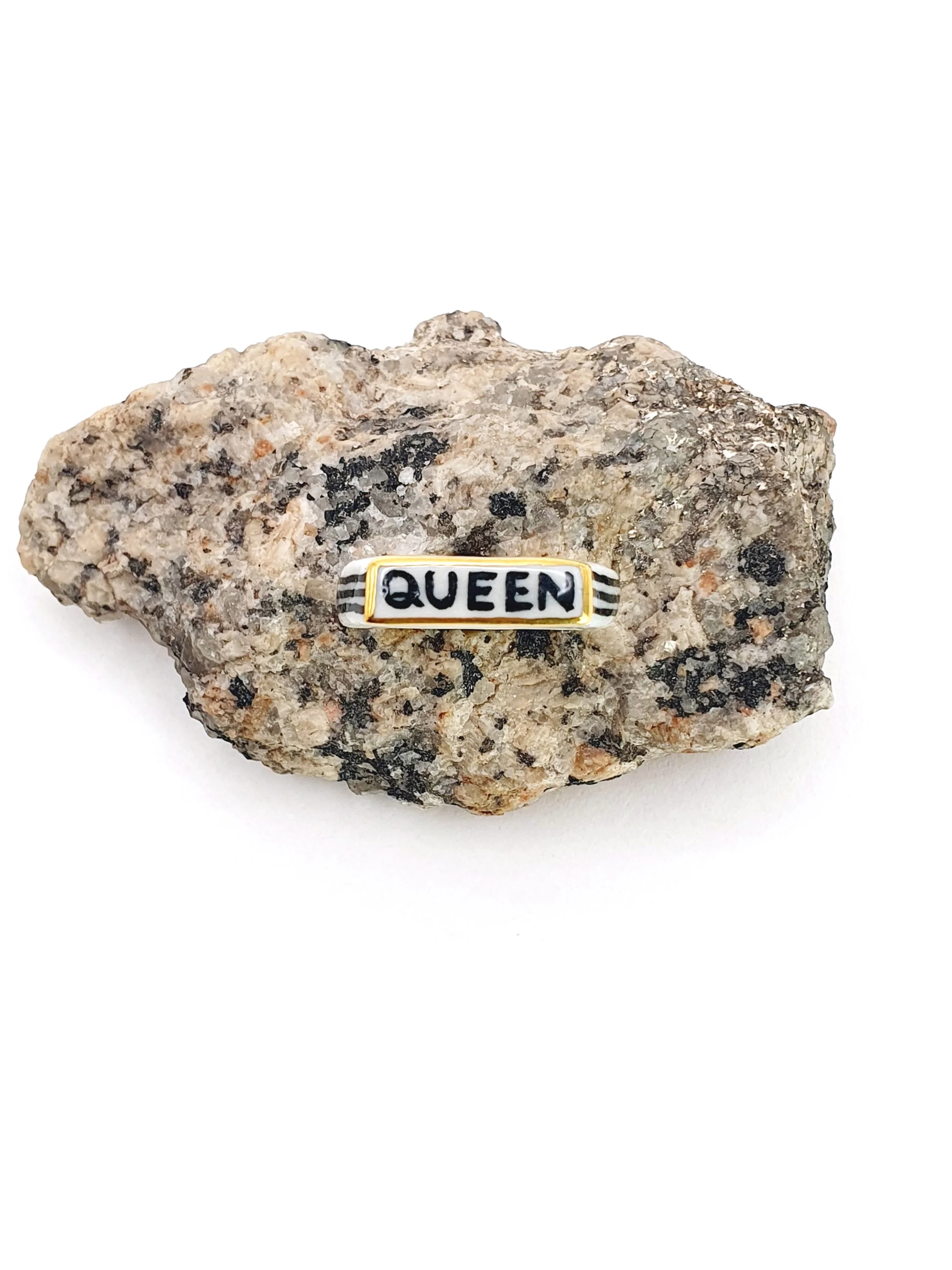007 Queen Ring - size P 7.5