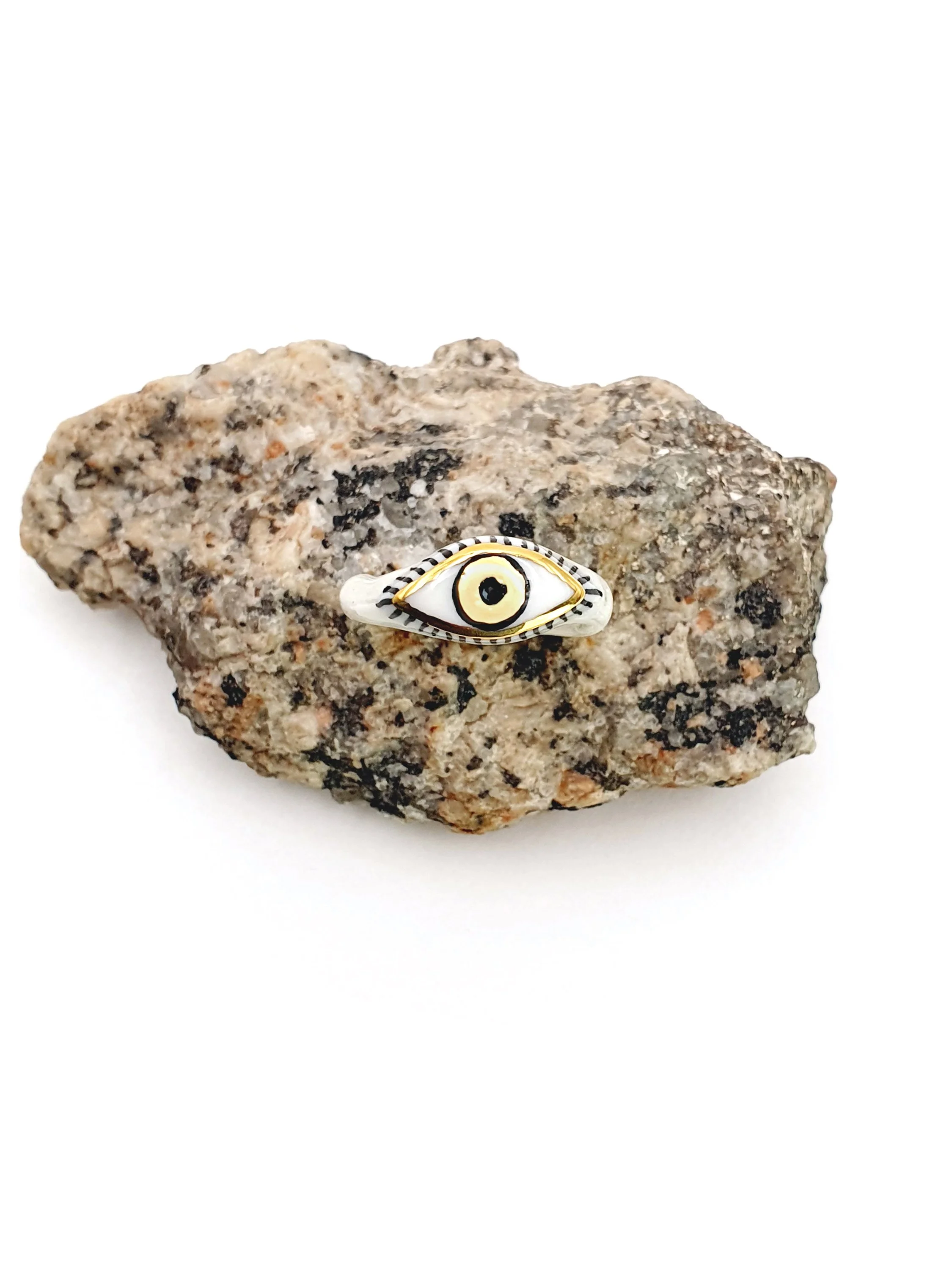 010 Eye Ring - size O 7