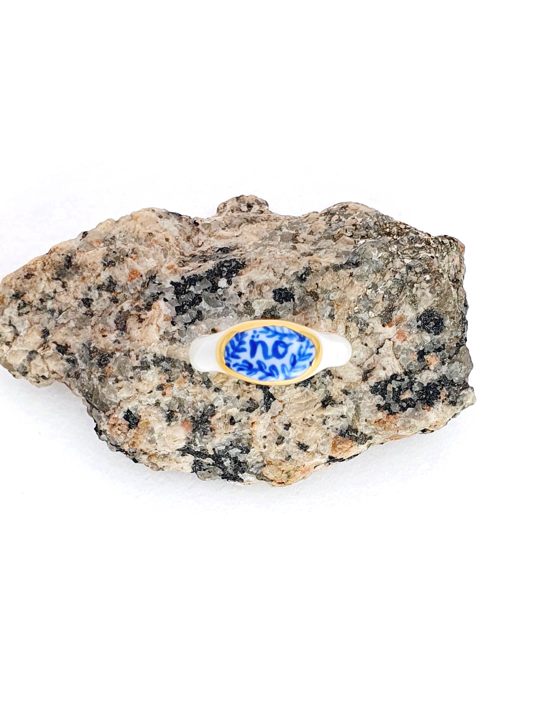 012 No Ring - size N 6.75