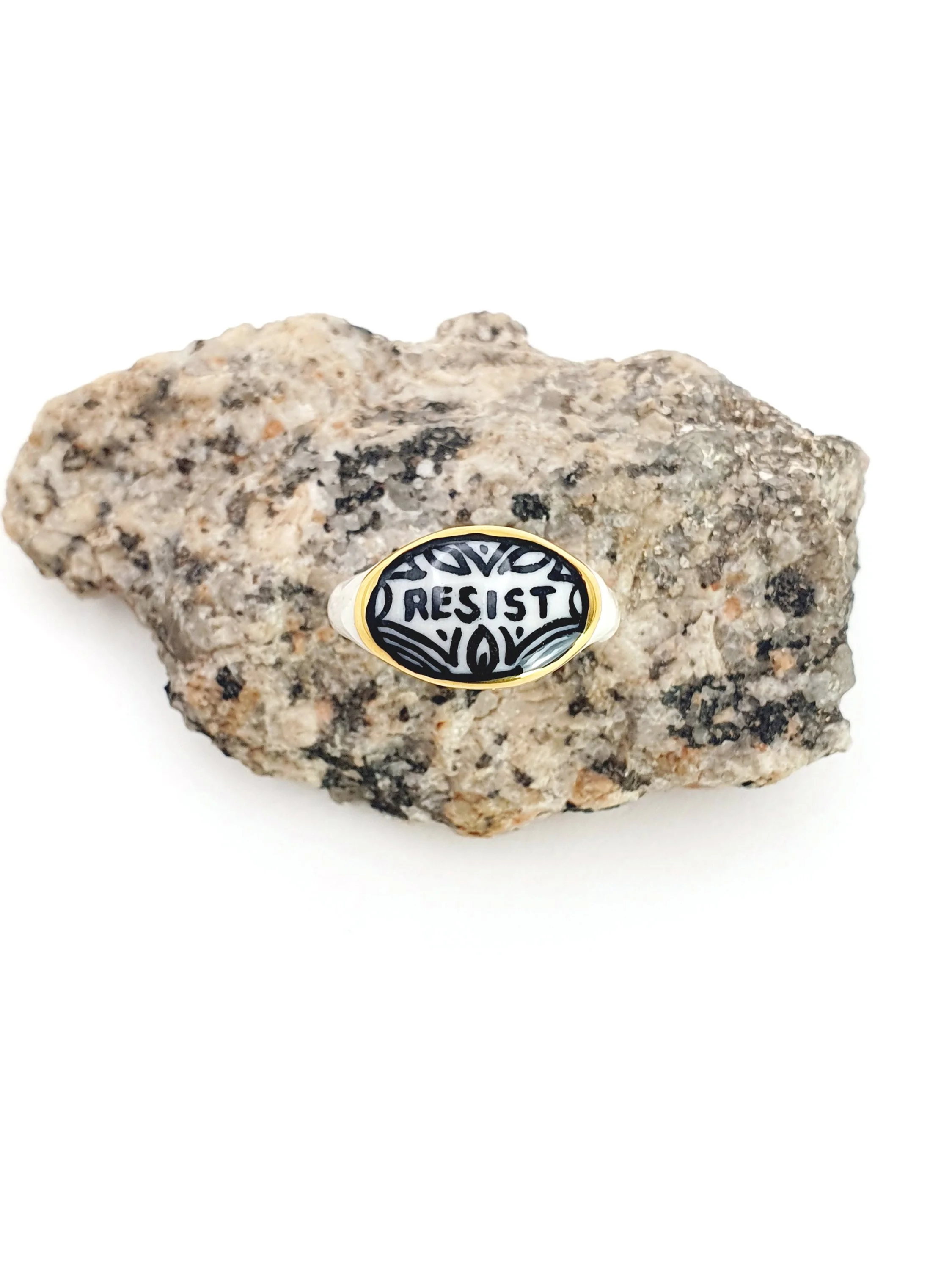 SECOND Resist- size M 6.5