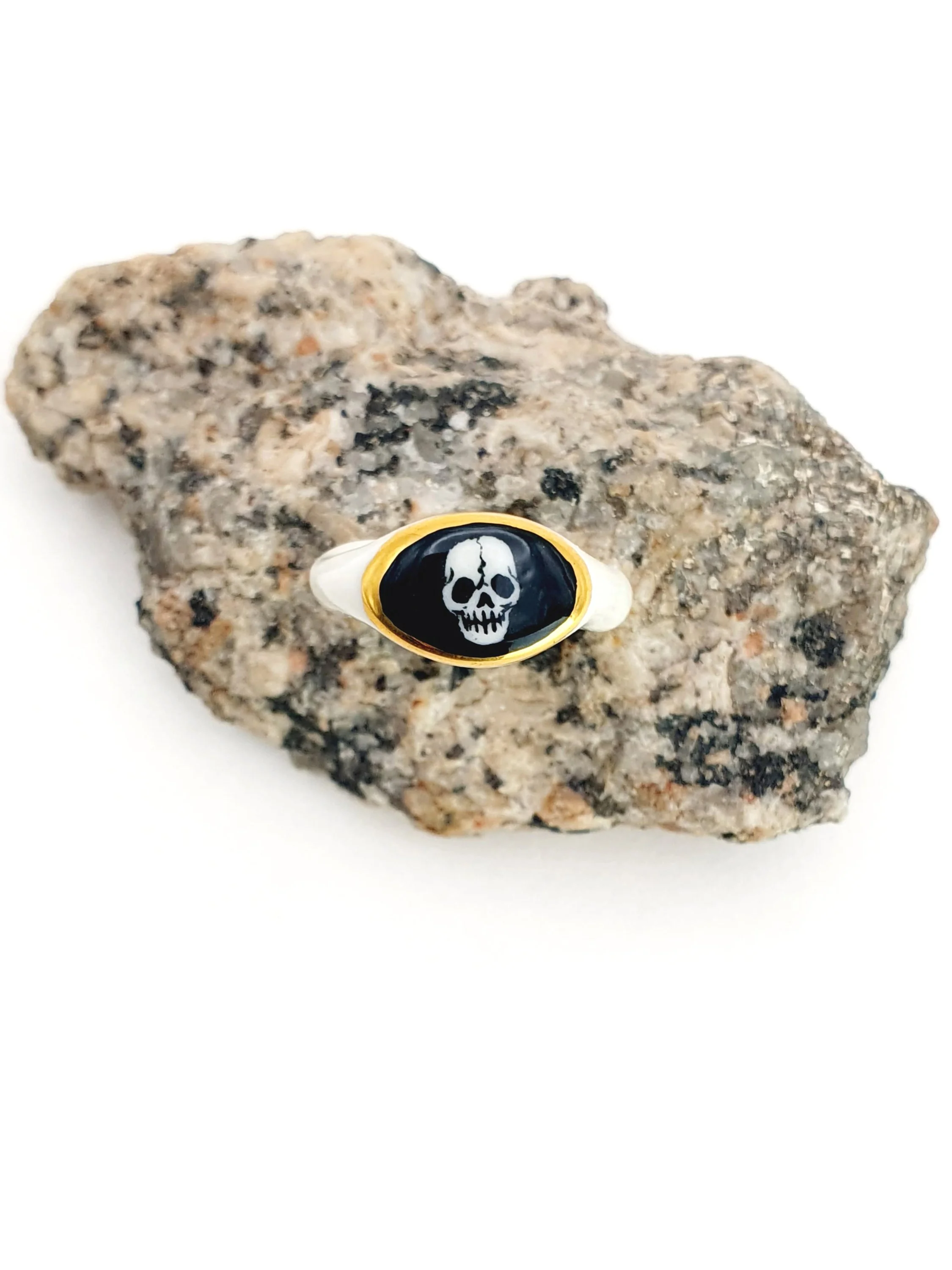 015 Skull Ring - size N 6.75
