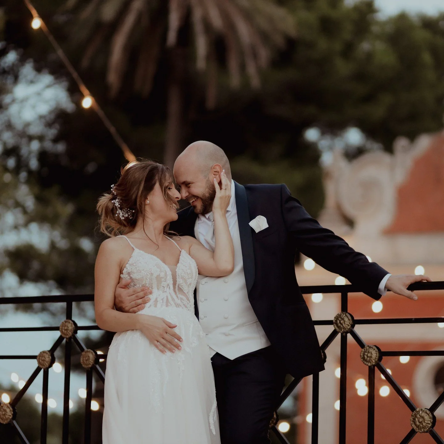 Parola chiave: emozione.

Ogni singolo istante del matrimonio di M&amp;V &egrave; stato caratterizzato da questa parola.

E lo potete vedere coi vostri occhi attraverso il real wedding che abbiamo pubblicato e che li ha visti protagonisti.
.
.
www.vi