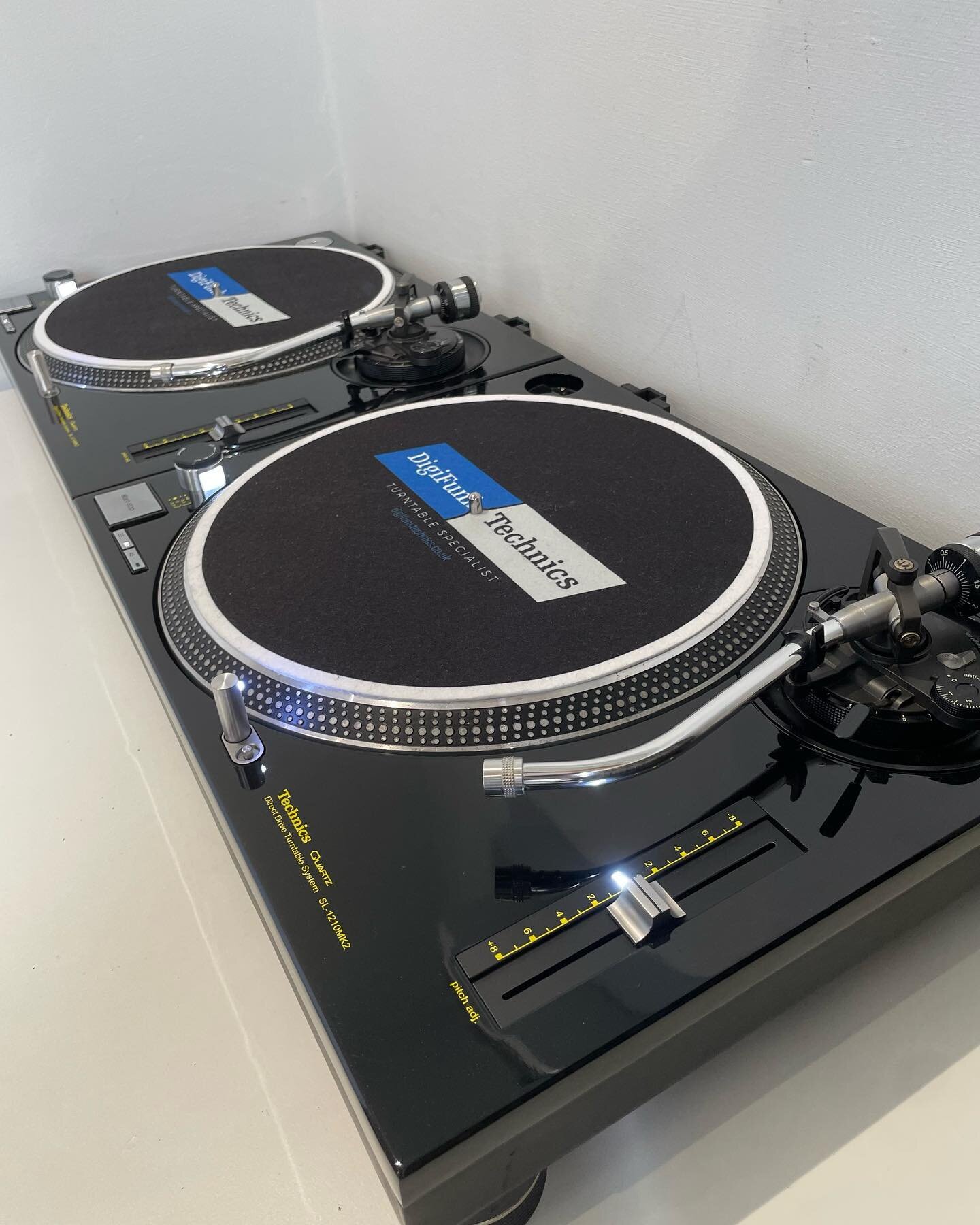 These have had lots of attention from customers seeing them in the office the last week&hellip;

Gloss Black cabinets, Yellow Graphics, Bright White LEDs, Serviced and calibrated and just shipped out to customer 😁

#technics #technics1210 #turntable