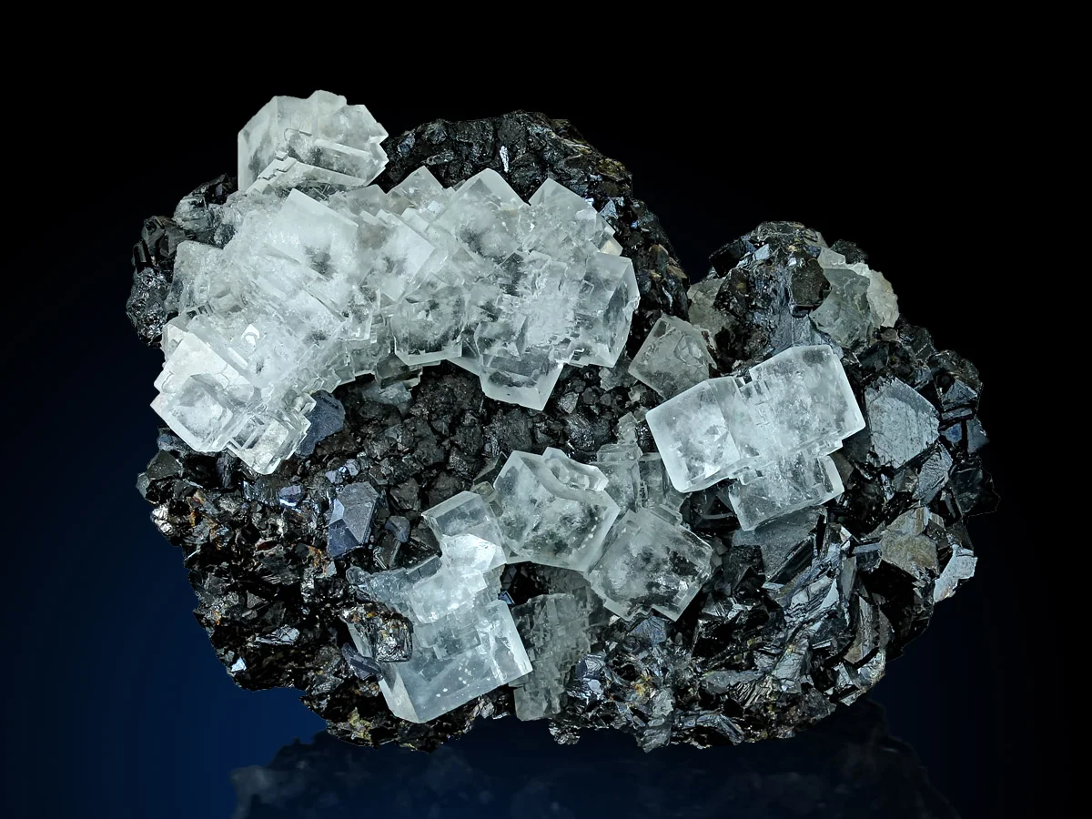 405_Fluorite_Dalnegorsk_2_1200x900.jpg