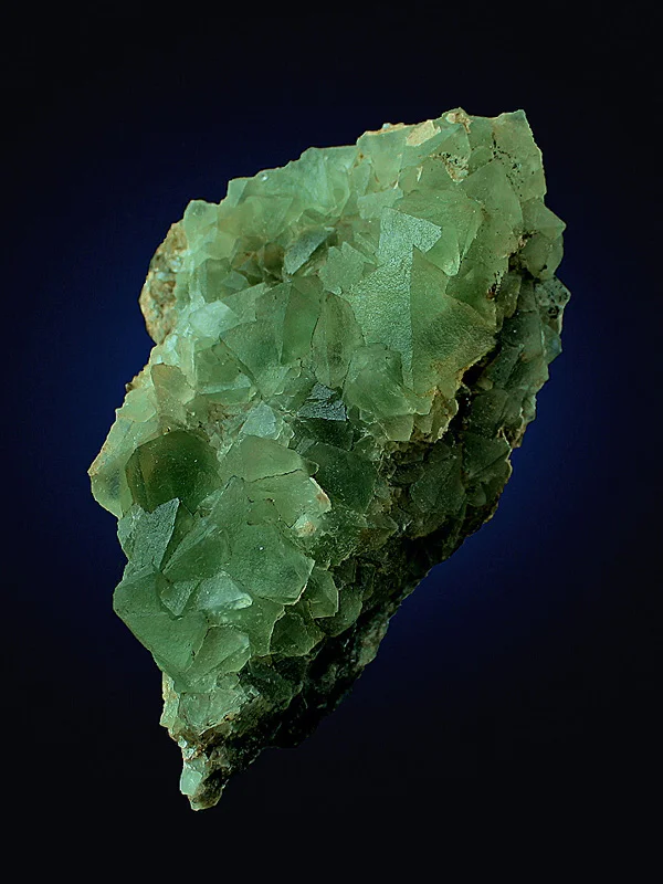 Size: 11,5 x 7 x 4,5 cm, crystals up to 2,2 cm