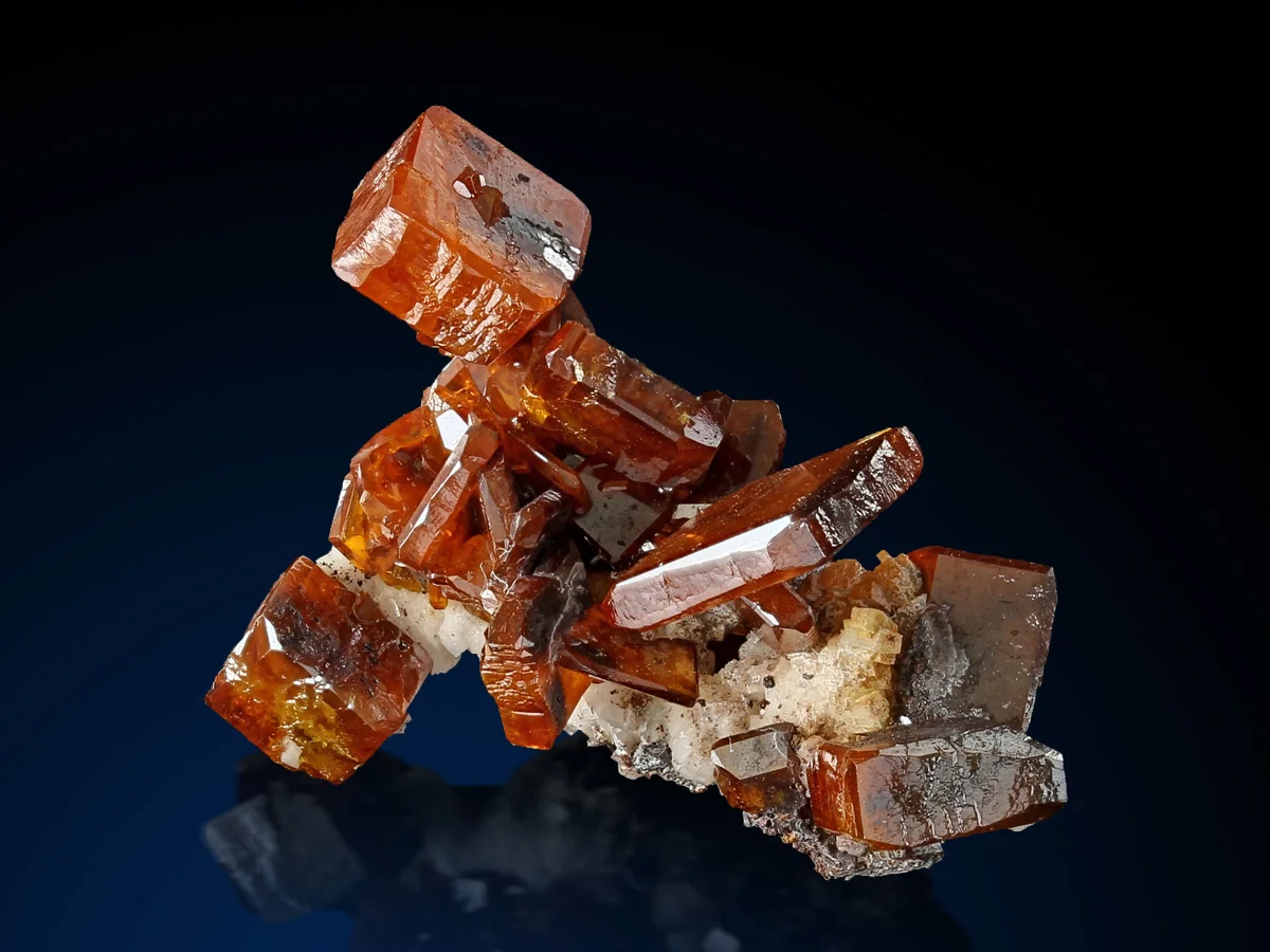 1253_Wulfenite_LosLamentos_2_1200x900.jpg