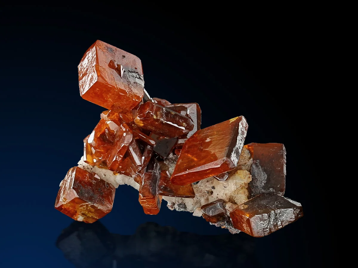 1253_Wulfenite_LosLamentos_4_1200x900.jpg