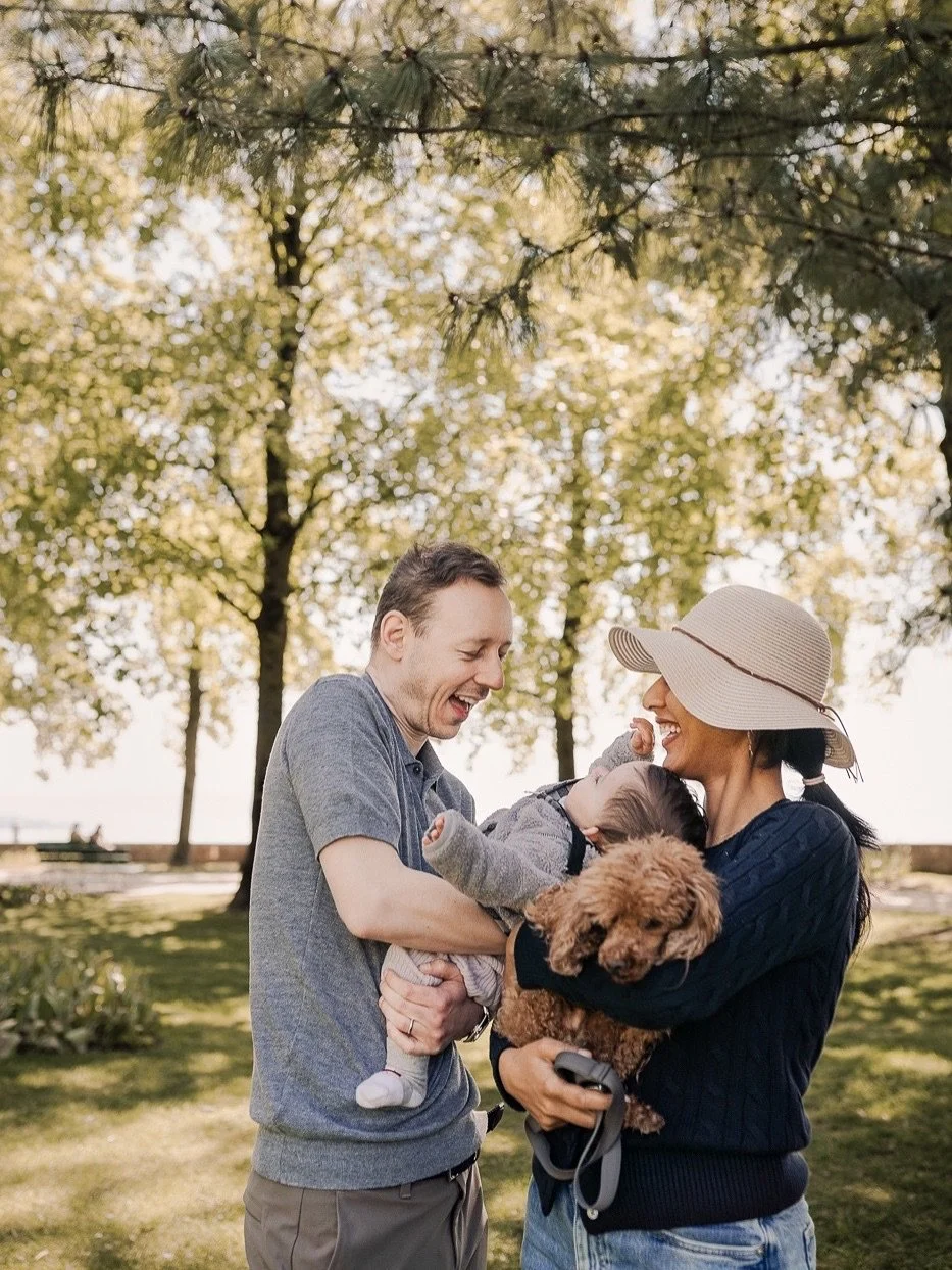 An outdoor family session on a perfect spring day 🥰
&bull;
&bull;
&bull;
&bull;
&bull;
#lifestylephotography #familyphotography #londonphotographer #portraitphotography #lifestyle #couples #couplessession #lifestylephotographer #familysession #berks