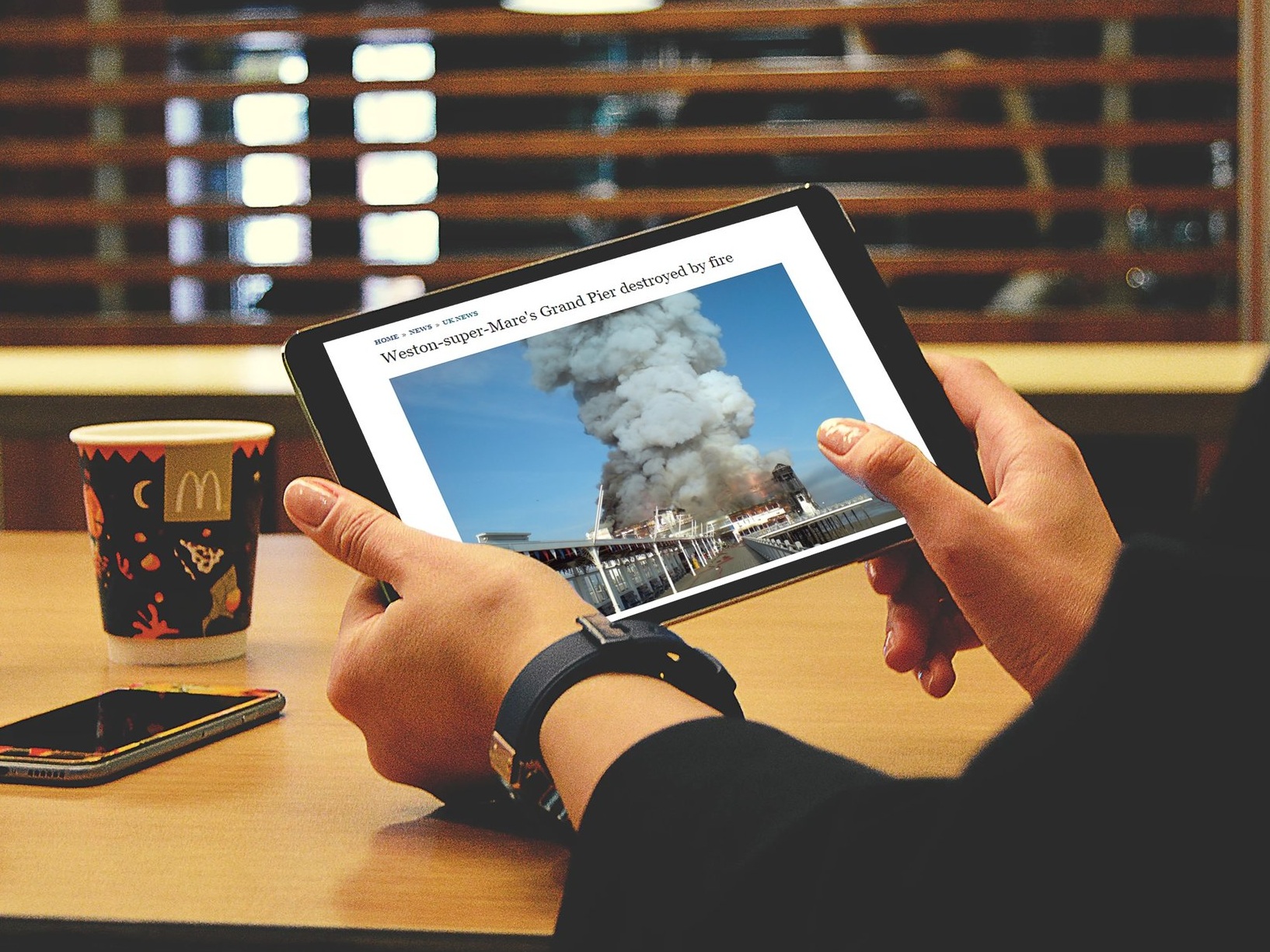 smartmockups_jqpcpopa.jpg