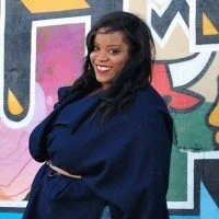 VLOGGING 101 WITH DIONNE DEAN