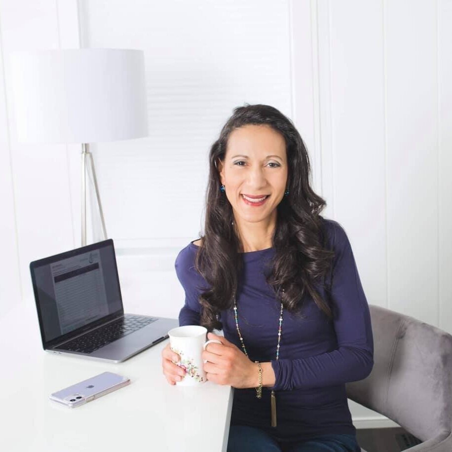 LETTING IN AND LETTING GO WITH LISA PINNOCK