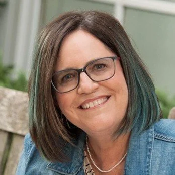 Start your own DIY branding / be unique, don't use a template! with Global Member Leslie Berlin