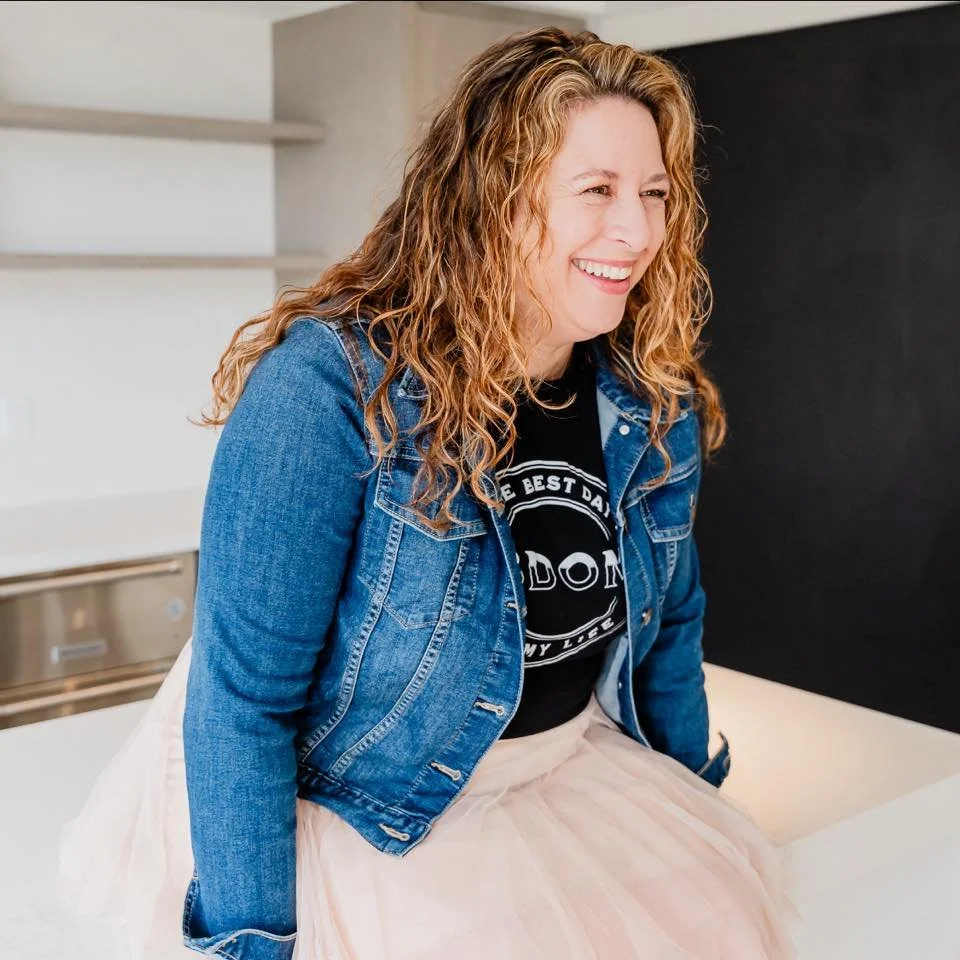 Mentorship Monday with Stephanie Van Dam : Sales Strategies