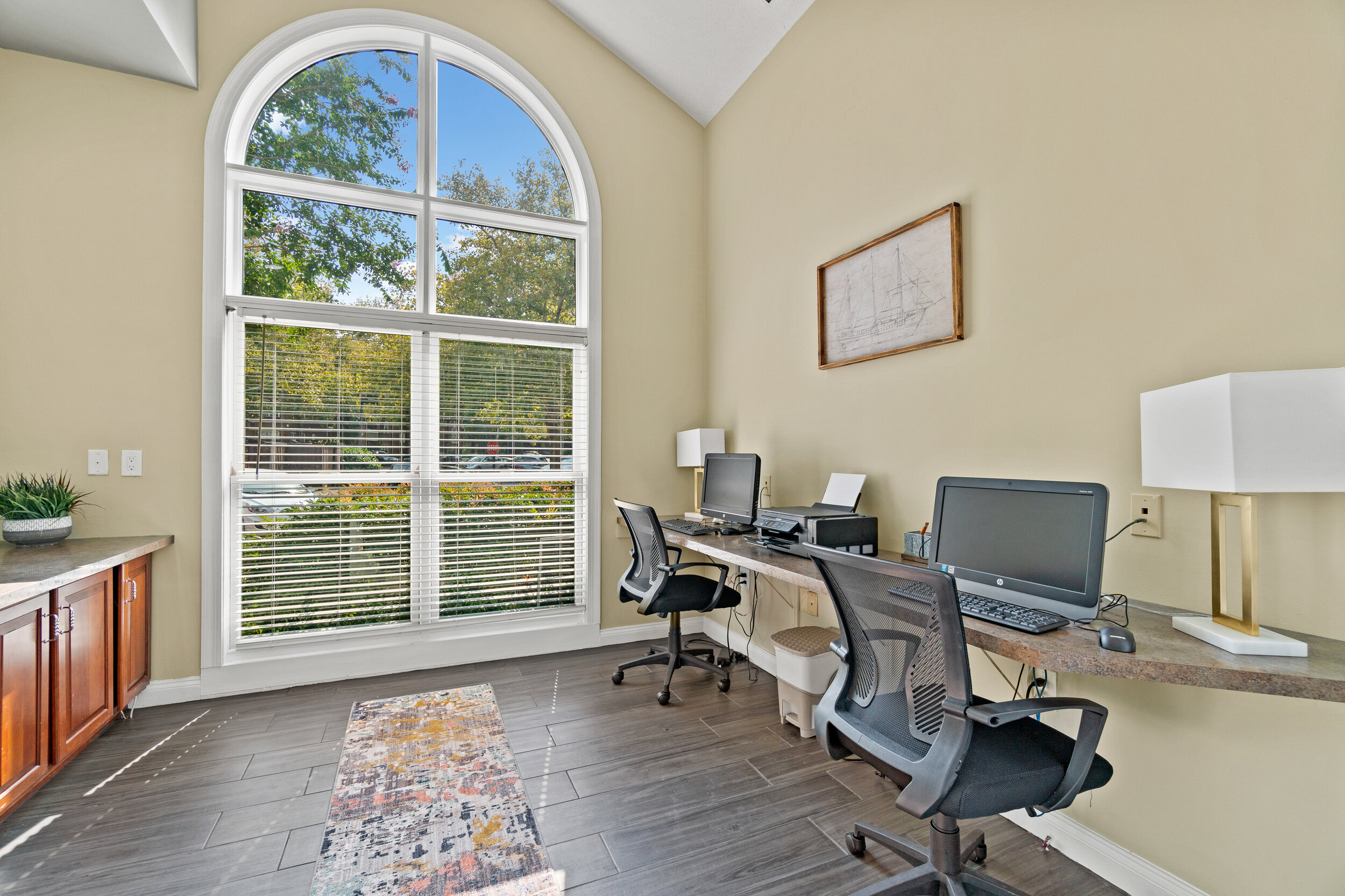 Apartments in Fairfax, VA | Ellipse at Fairfax Corner