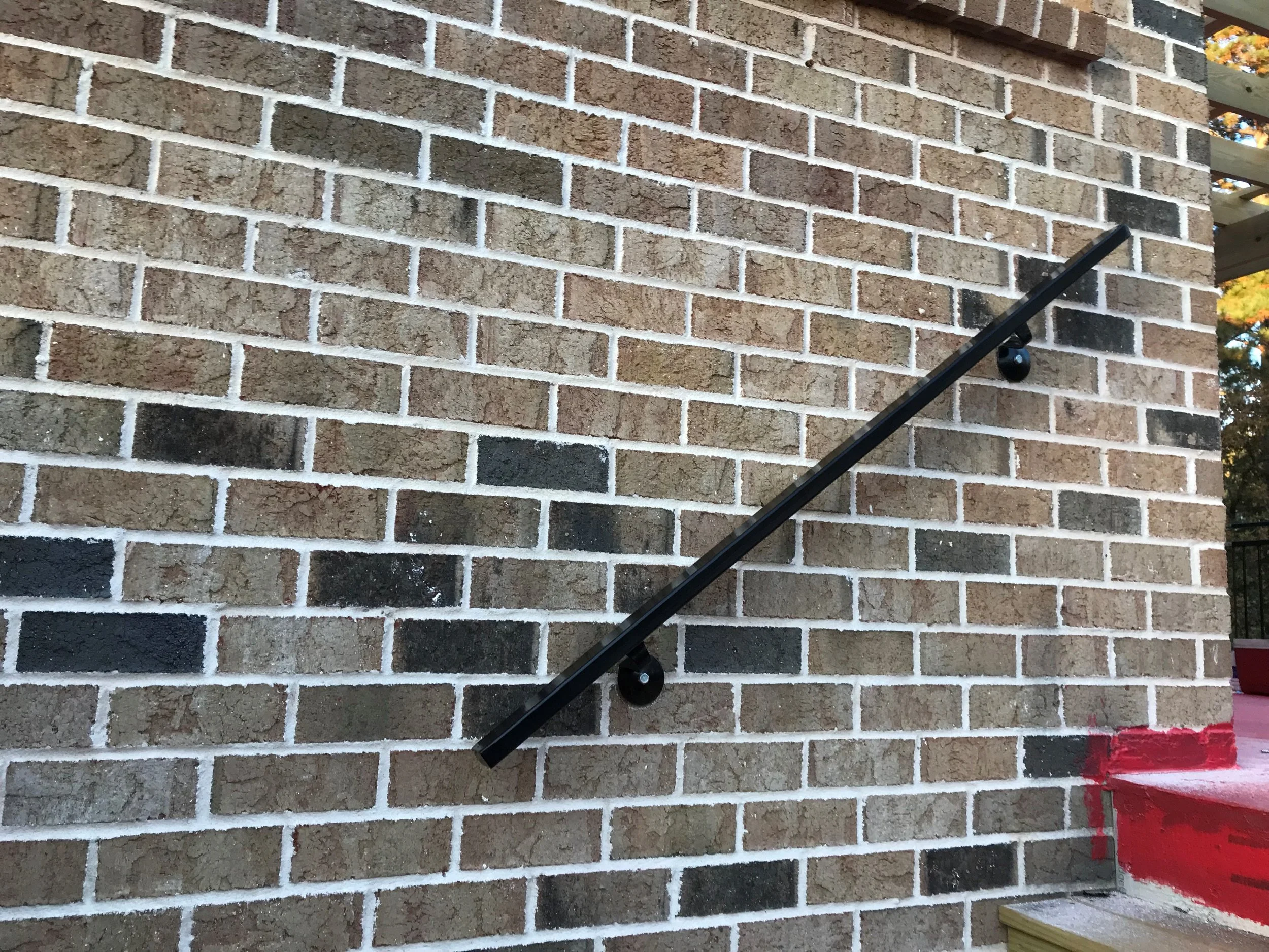 Modern wall rail