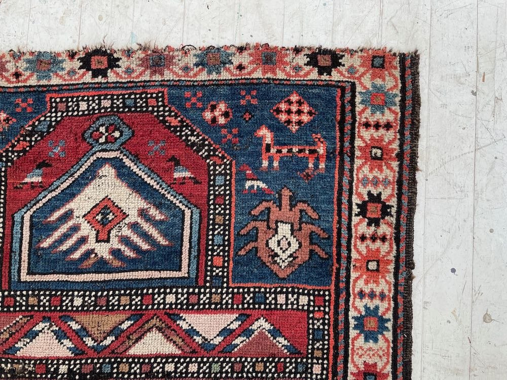 This vintage 3x4 rug is an exciting new addition to Mid-Century Collection.