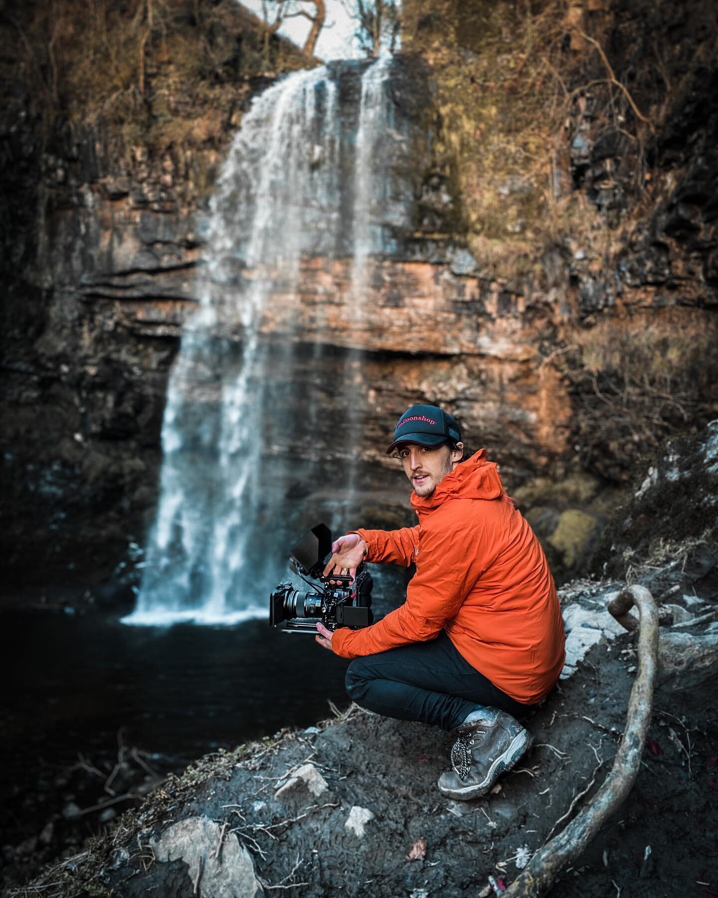 One month into my new job &amp; I&rsquo;m super SUPER excited to share my first project with @fireandice 

We shot FPV, Sony A7s iii &amp; projector footage against a waterfall!!! Check out the full behind the scenes on YT

@christianjoreilly 
@piixp