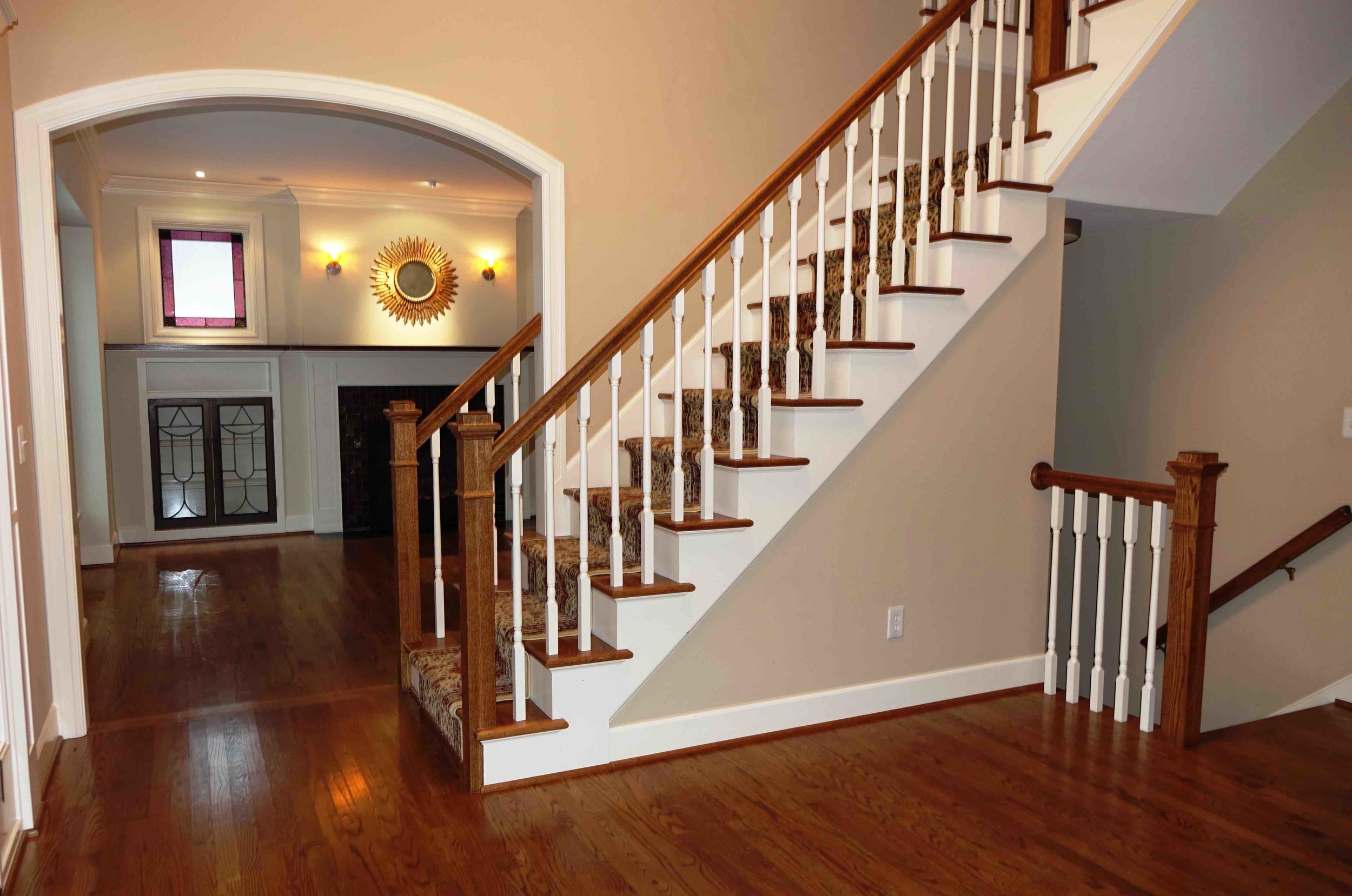 01425 - CROPPED - TWO STORY FOYER - 7857 Royal Woods, Pittsford, NY.jpg
